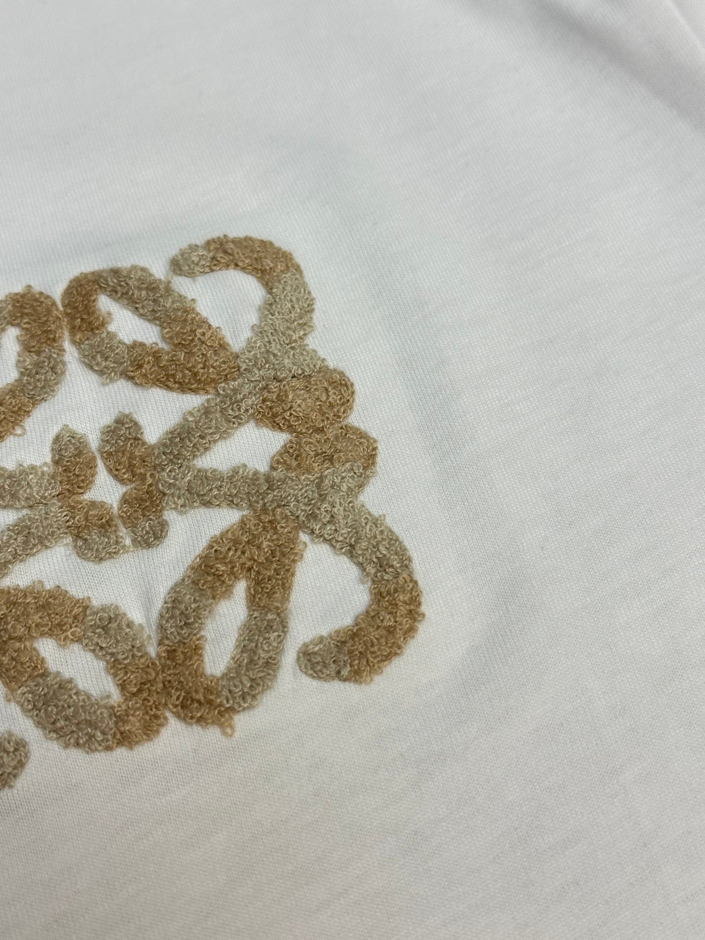 LuxluxHouse Best Quality Clothes T-shirt Loewe