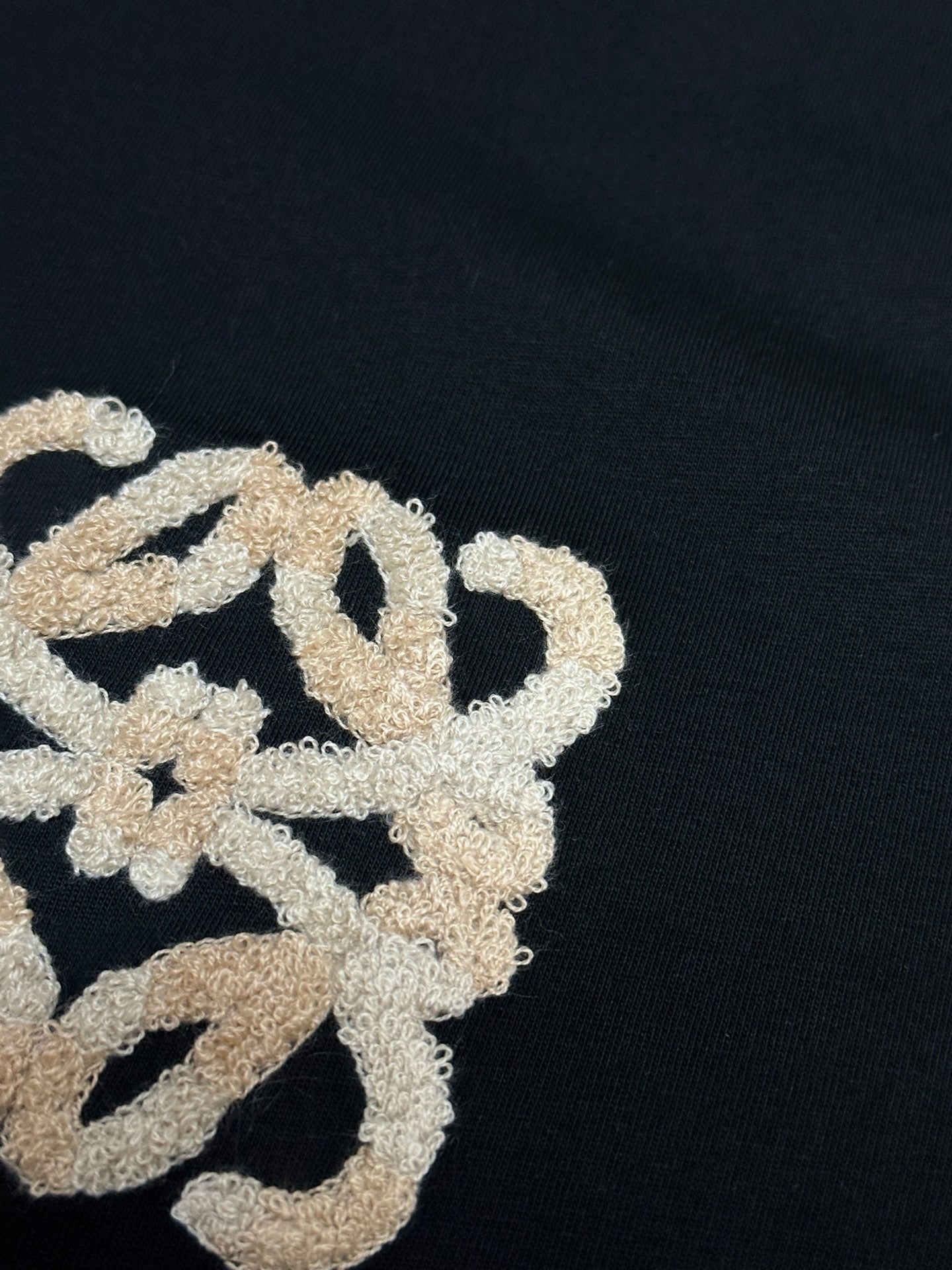 LuxluxHouse Best Quality Clothes T-shirt Loewe