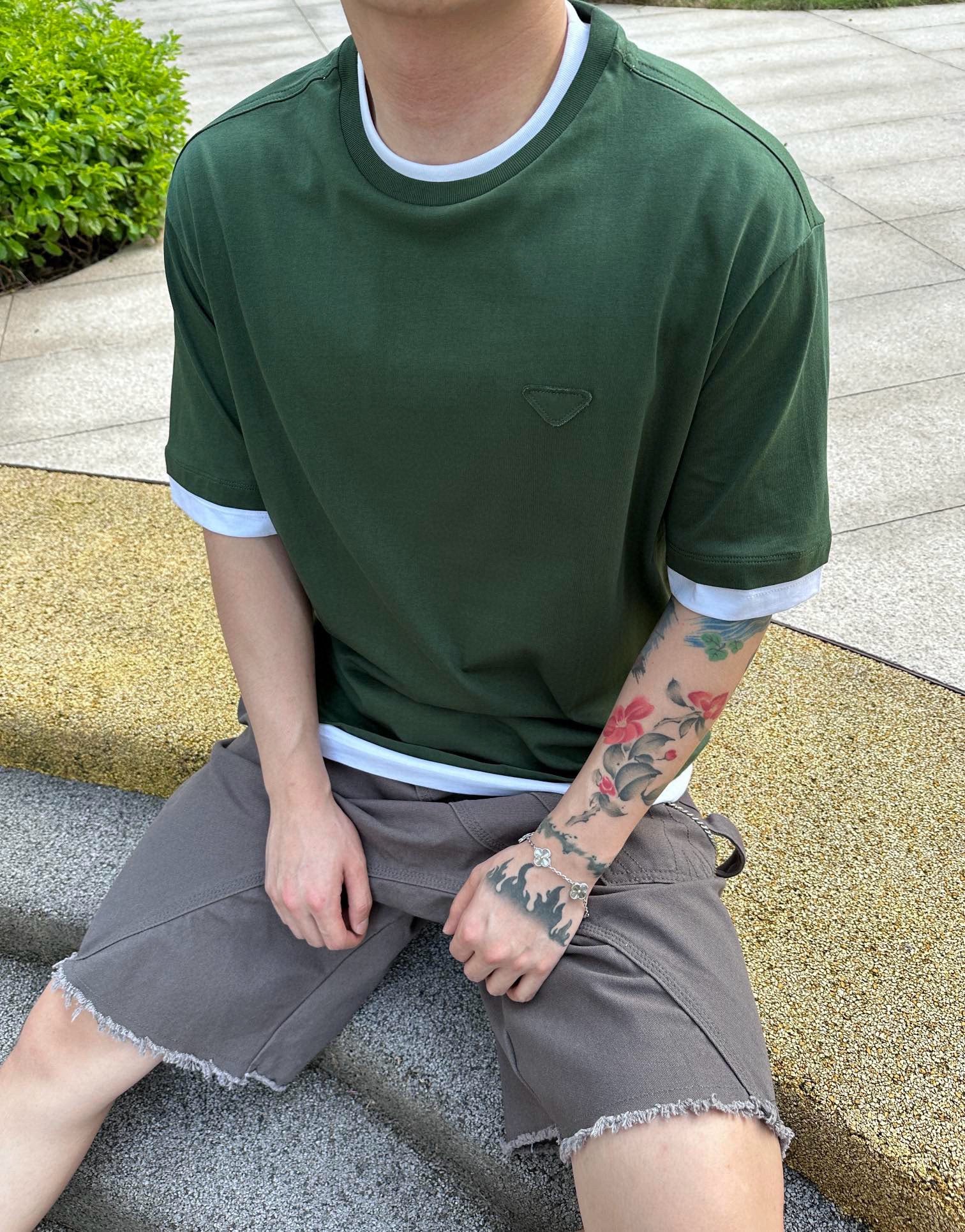 LuxluxHouse Best Quality Clothes T-shirt Prada