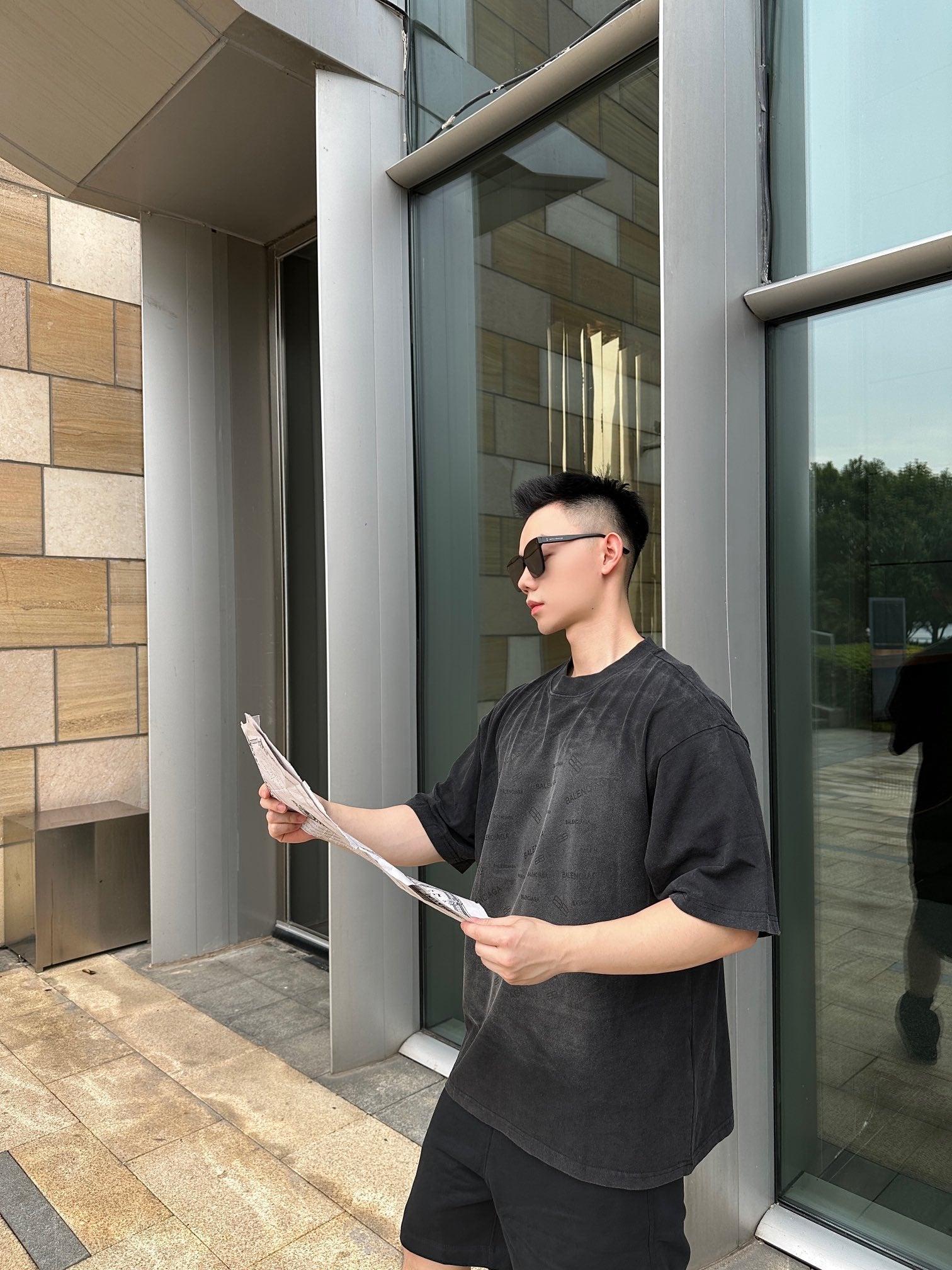 LuxluxHouse Best Quality Clothes Balenciaga T-shirt