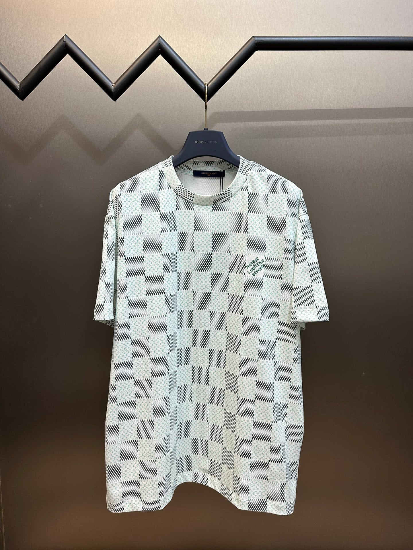 LuxluxHouse Louis Vuitton T-shirt NO.3