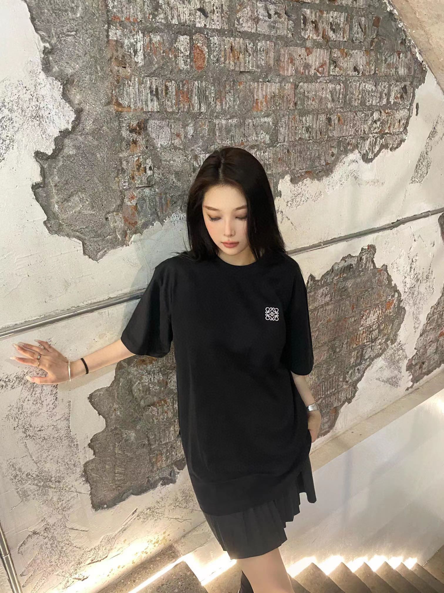 LuxluxHouse Best Quality Clothes T-shirt Loewe