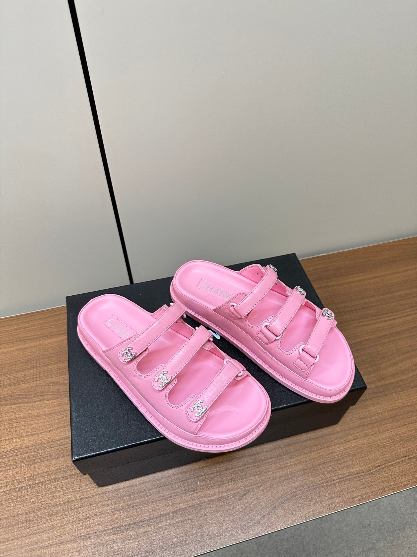 LuxluxHouse Best Quality Chanel Sandals