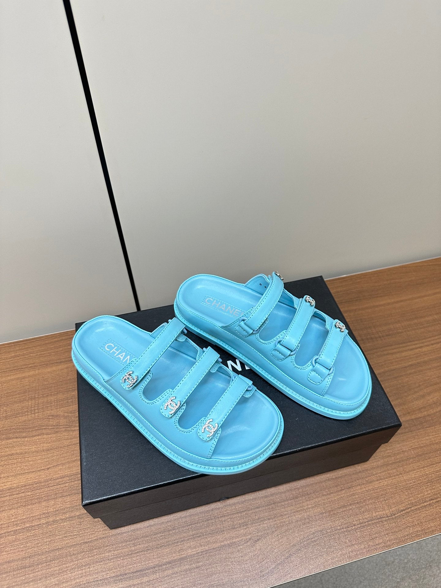 LuxluxHouse Best Quality Chanel Sandals