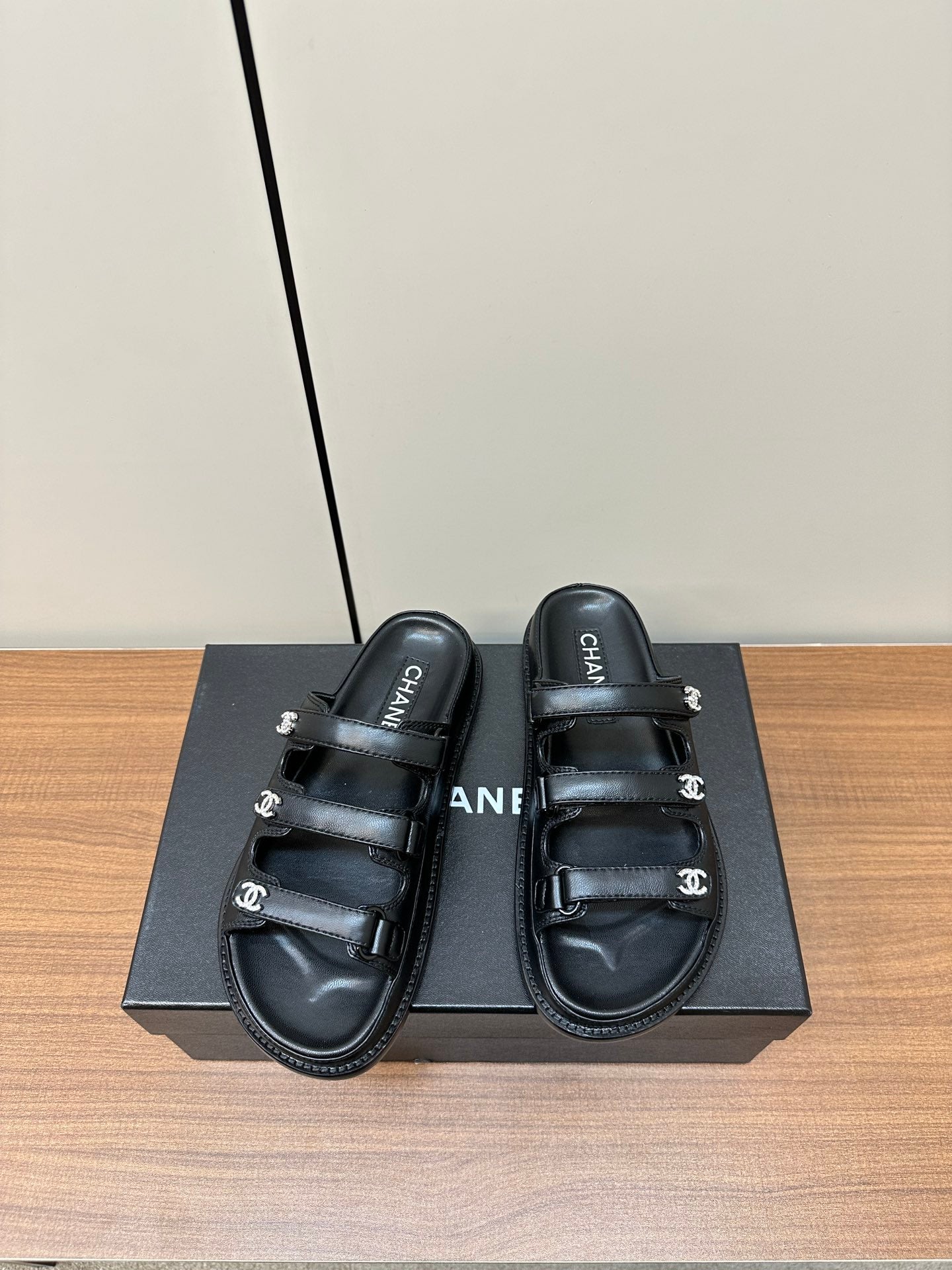 LuxluxHouse Best Quality Chanel Sandals