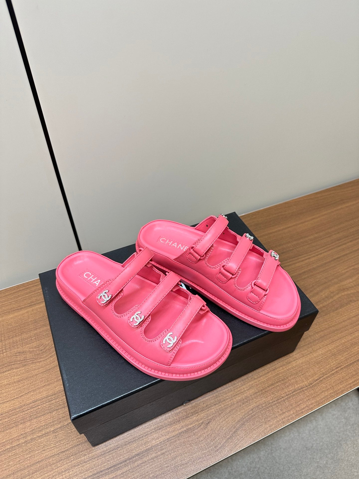 LuxluxHouse Best Quality Chanel Sandals