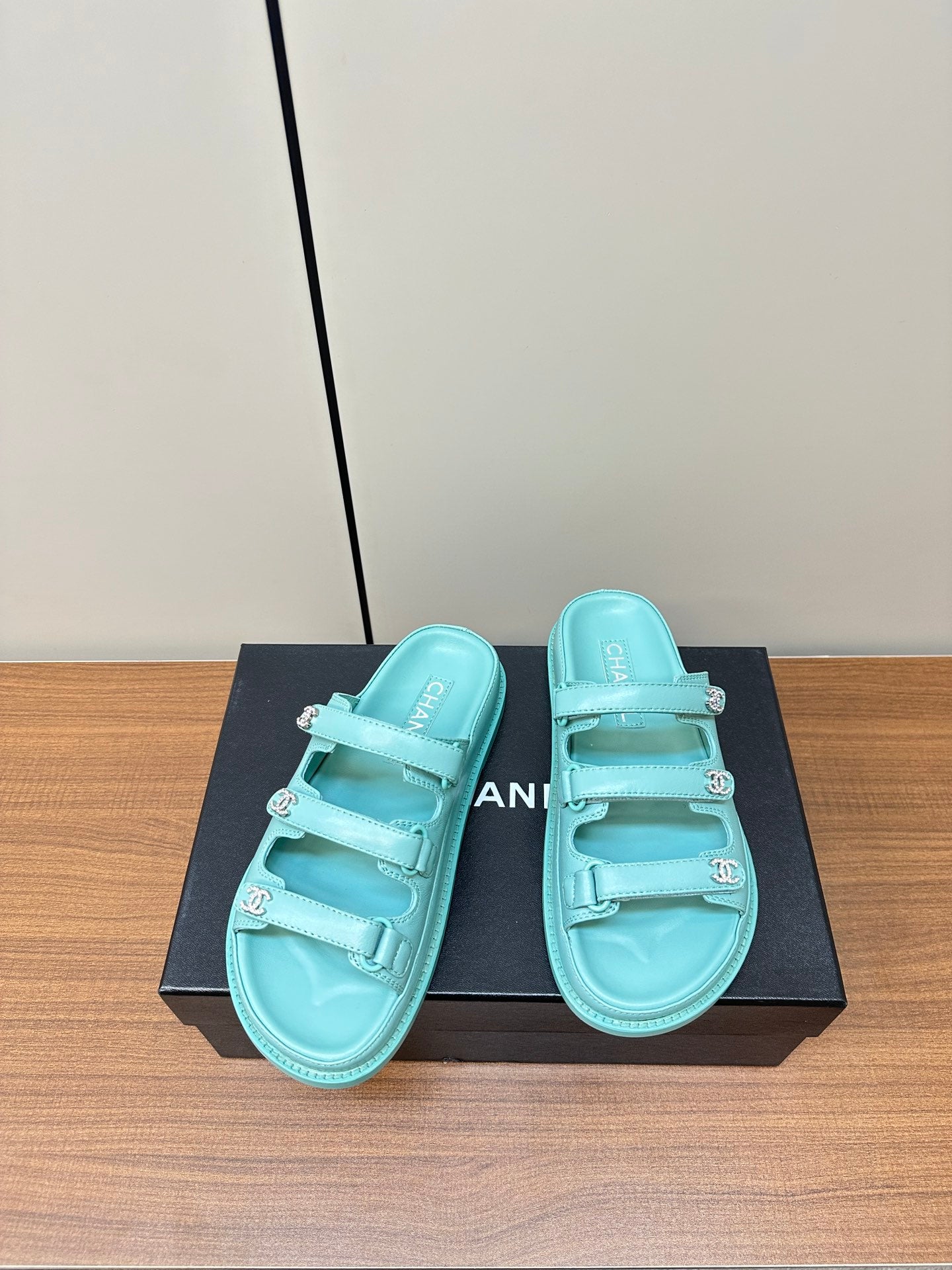 LuxluxHouse Best Quality Chanel Sandals