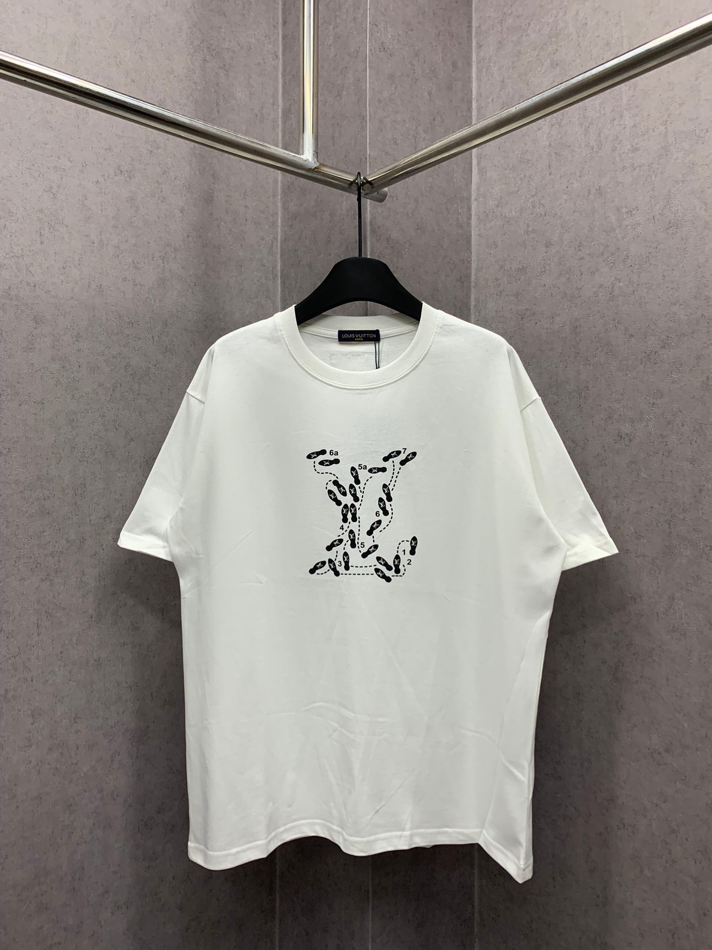 LuxluxHouse Louis Vuitton T-shirt NO.4