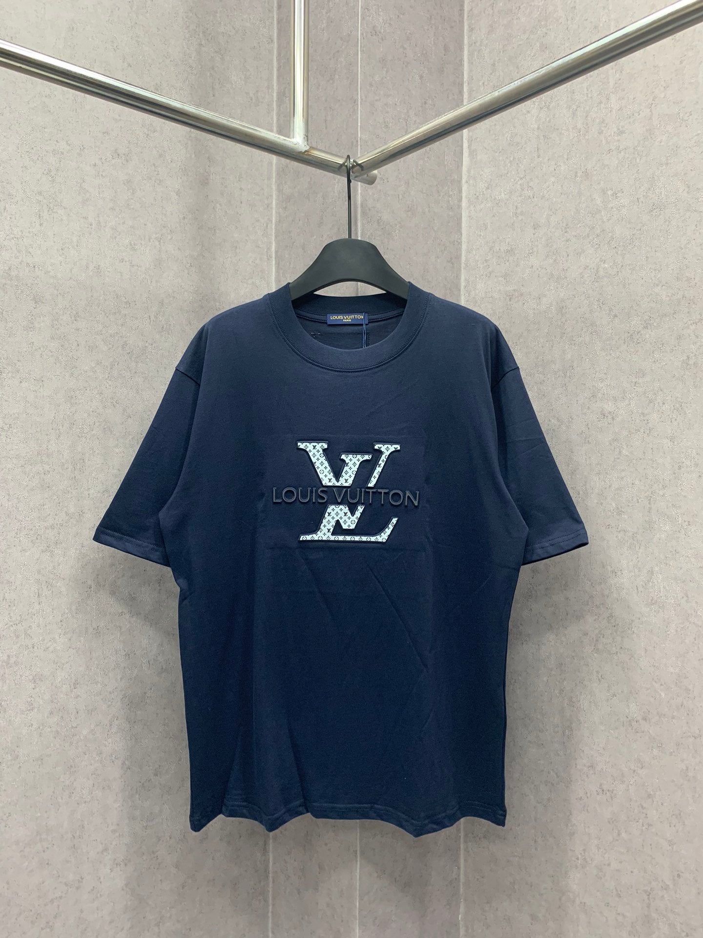 LuxluxHouse Louis Vuitton T-shirt NO.4