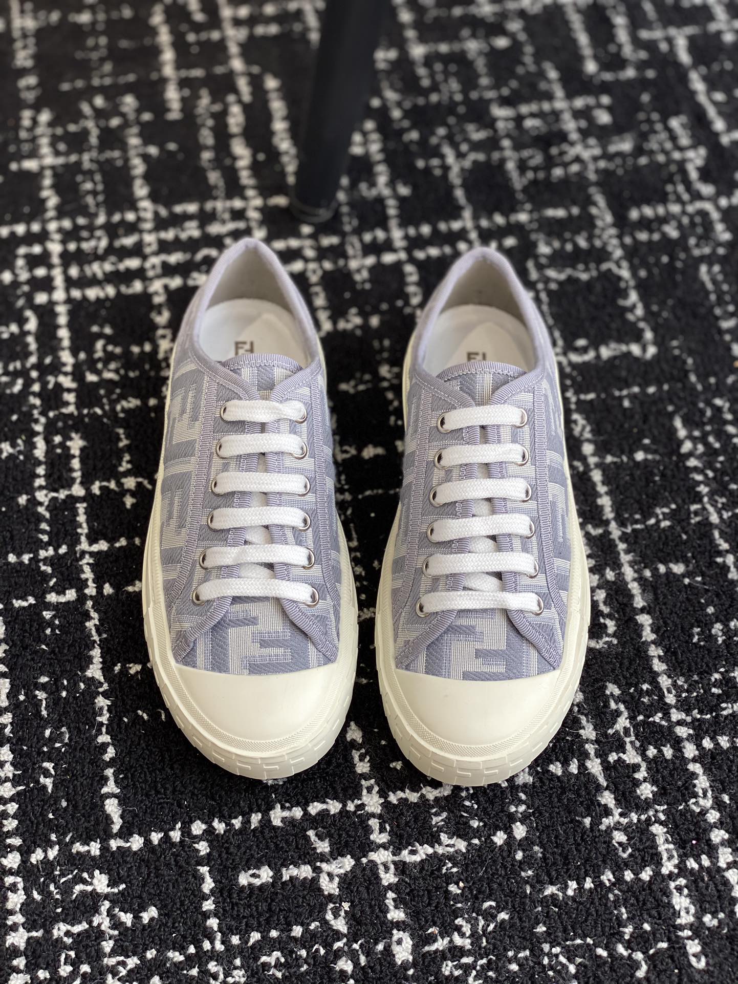 LuxluxHouse Best Quality Shoes Fendi