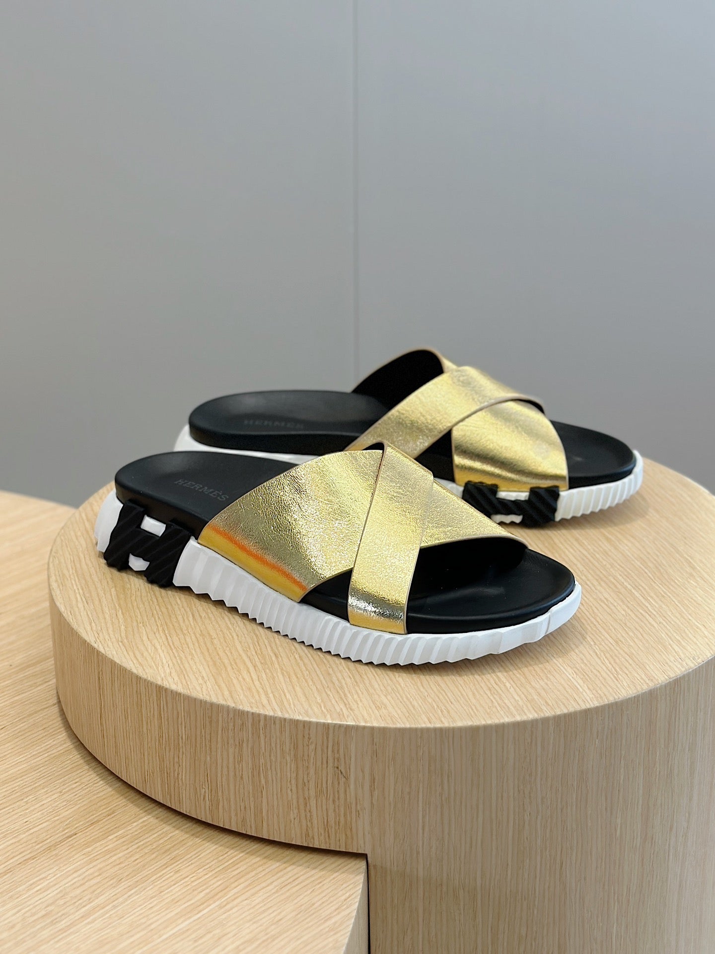 LuxluxHouse Best Quality Sandals Hermes