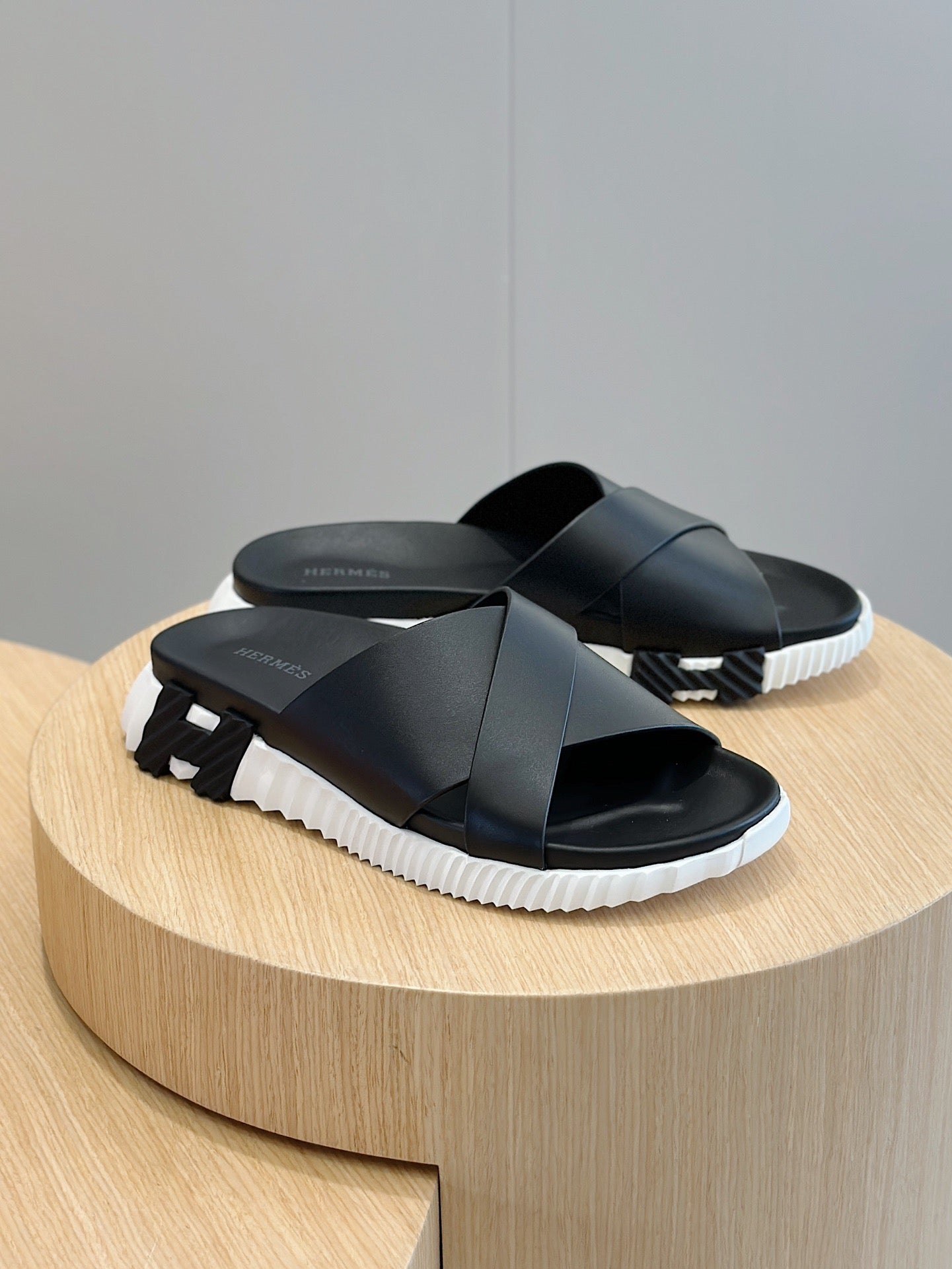 LuxluxHouse Best Quality Sandals Hermes