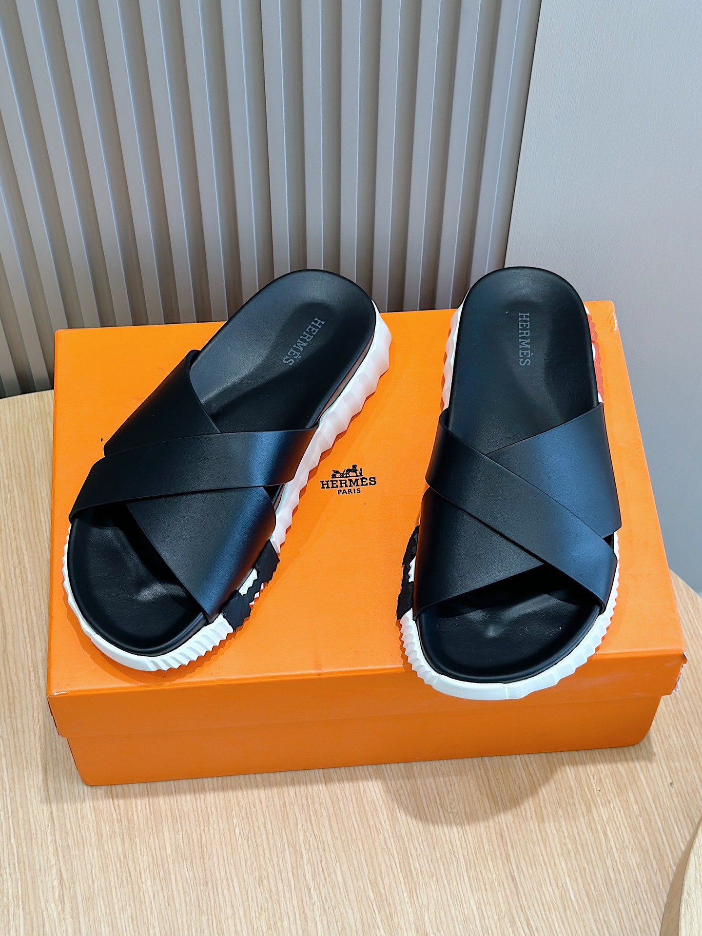 LuxluxHouse Best Quality Sandals Hermes