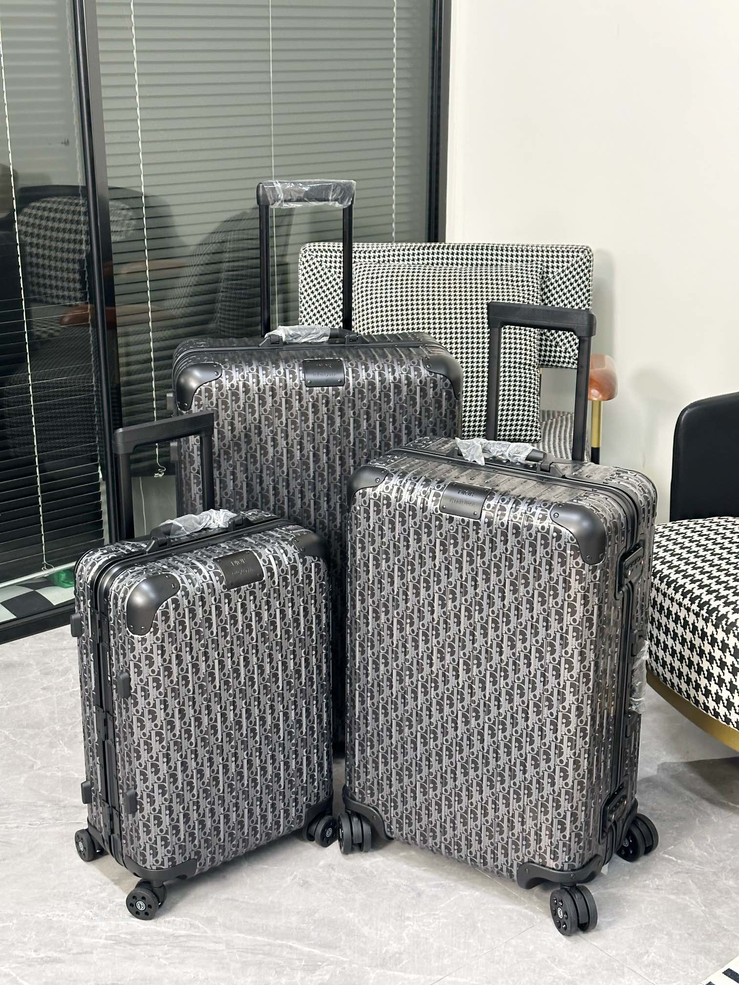 LuxluxHouse Best Quality Bags Luggage