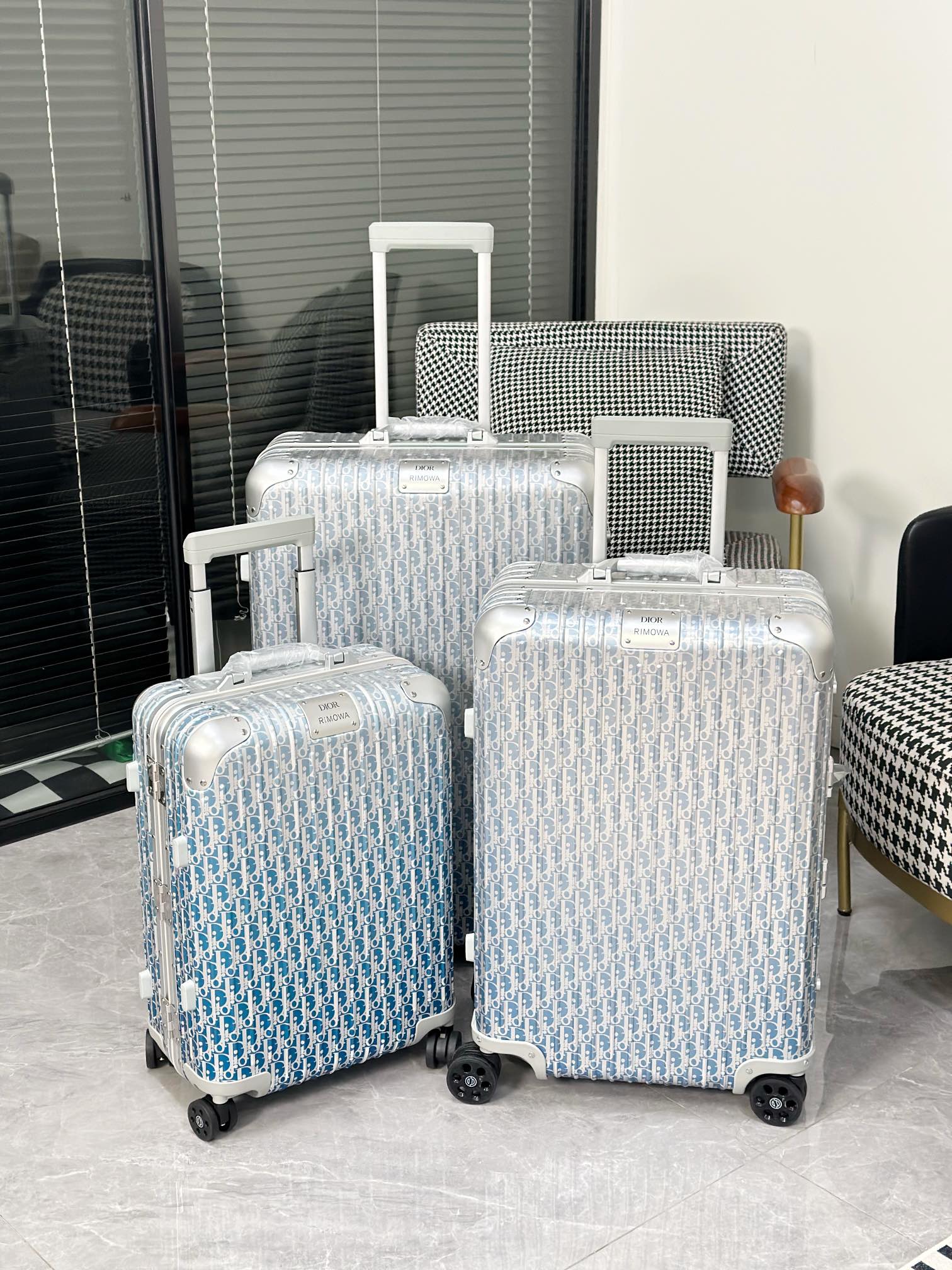 LuxluxHouse Best Quality Bags Luggage