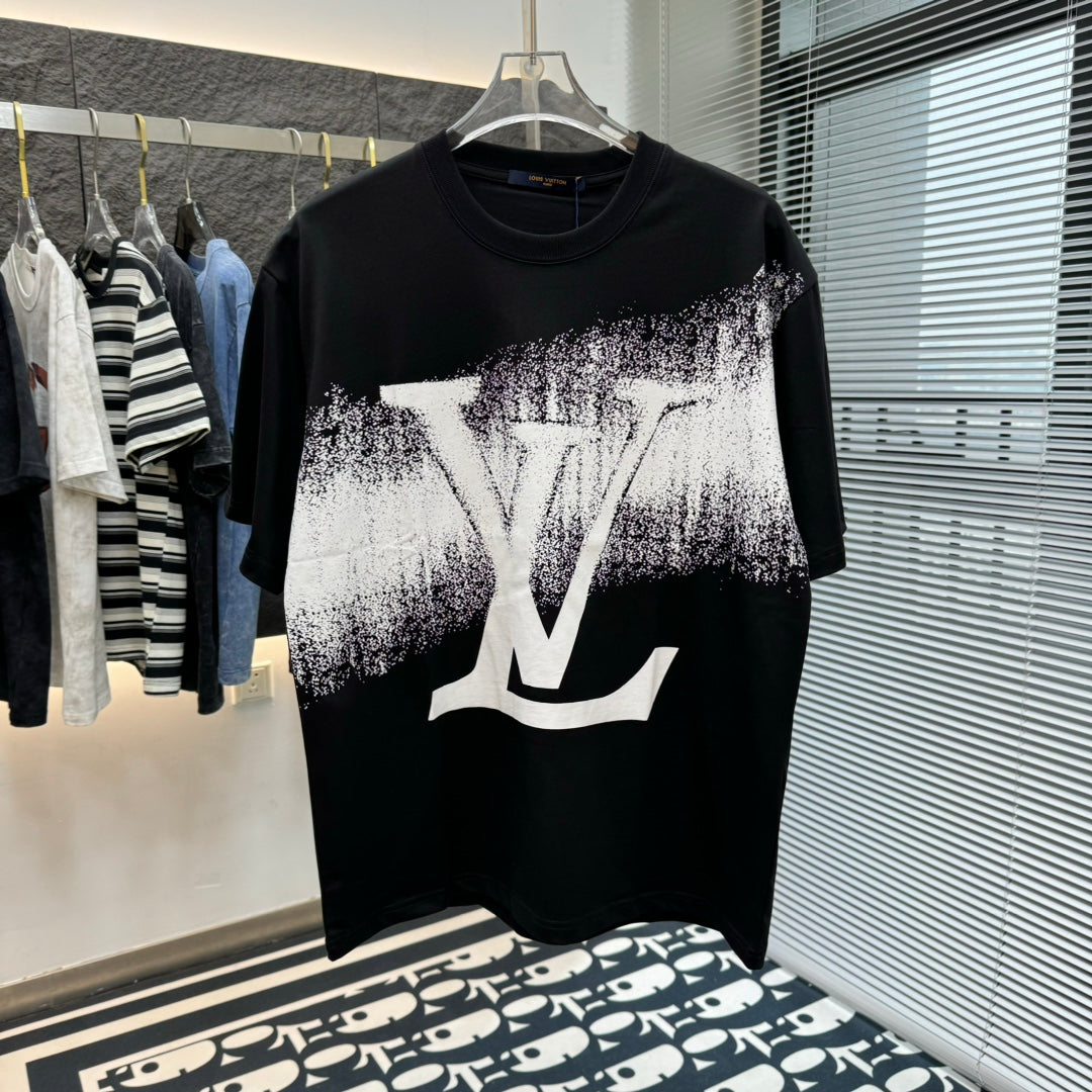 LuxluxHouse Louis Vuitton T-shirt NO.4