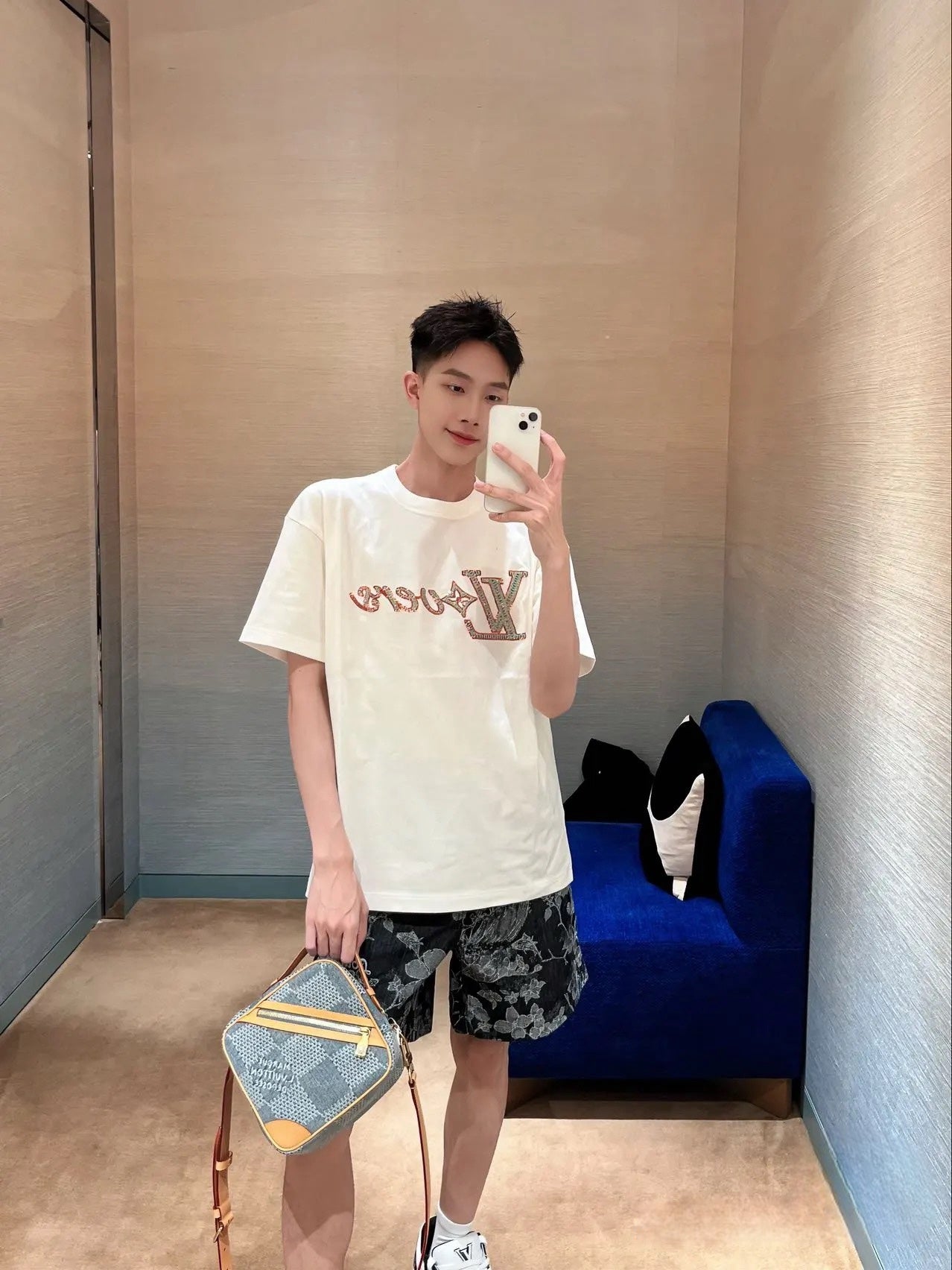 LuxluxHouse Best Quality Clothes T-shirt Louis Vuitton