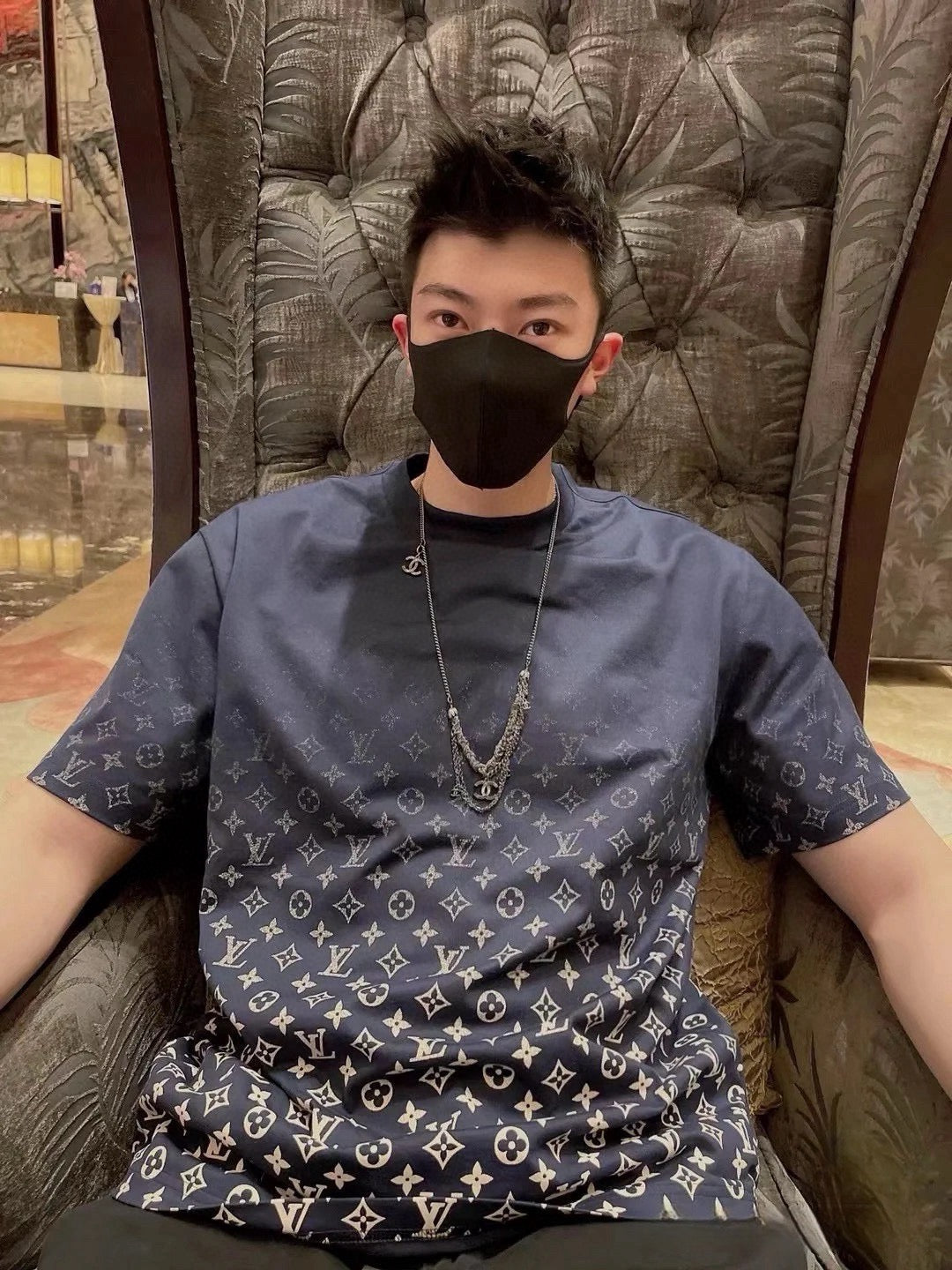 LuxluxHouse Best Quality Clothes T-shirt Louis Vuitton