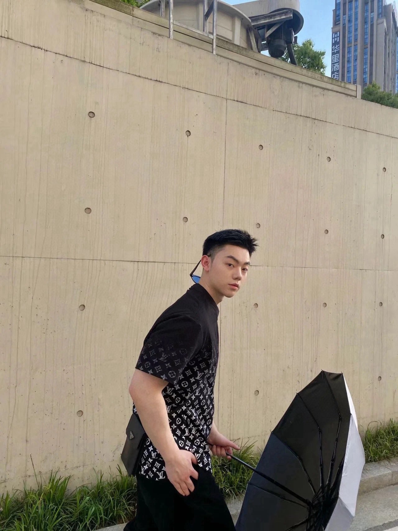 LuxluxHouse Best Quality Clothes T-shirt Louis Vuitton