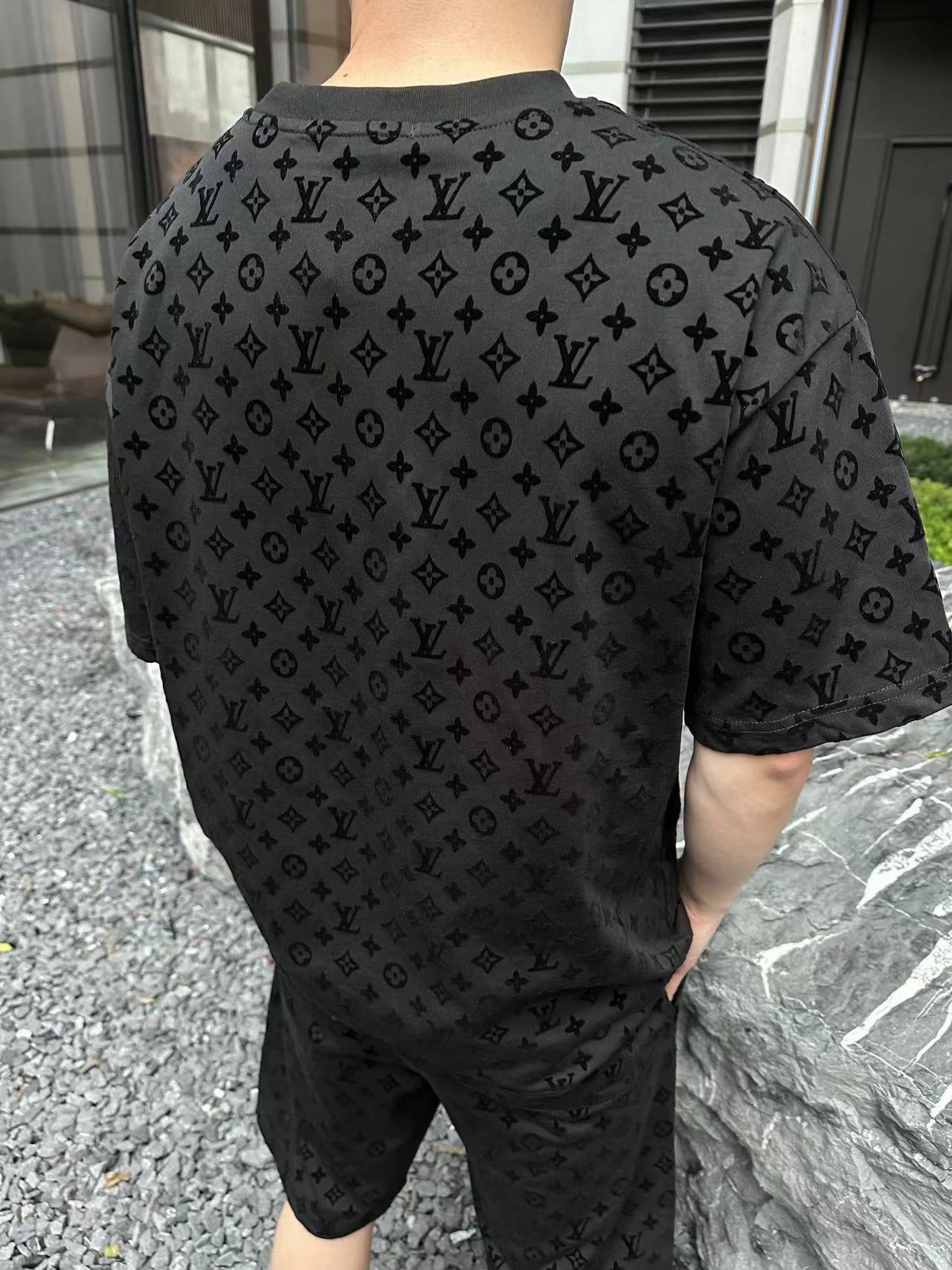 LuxluxHouse Best Quality Clothes T-shirt Louis Vuitton