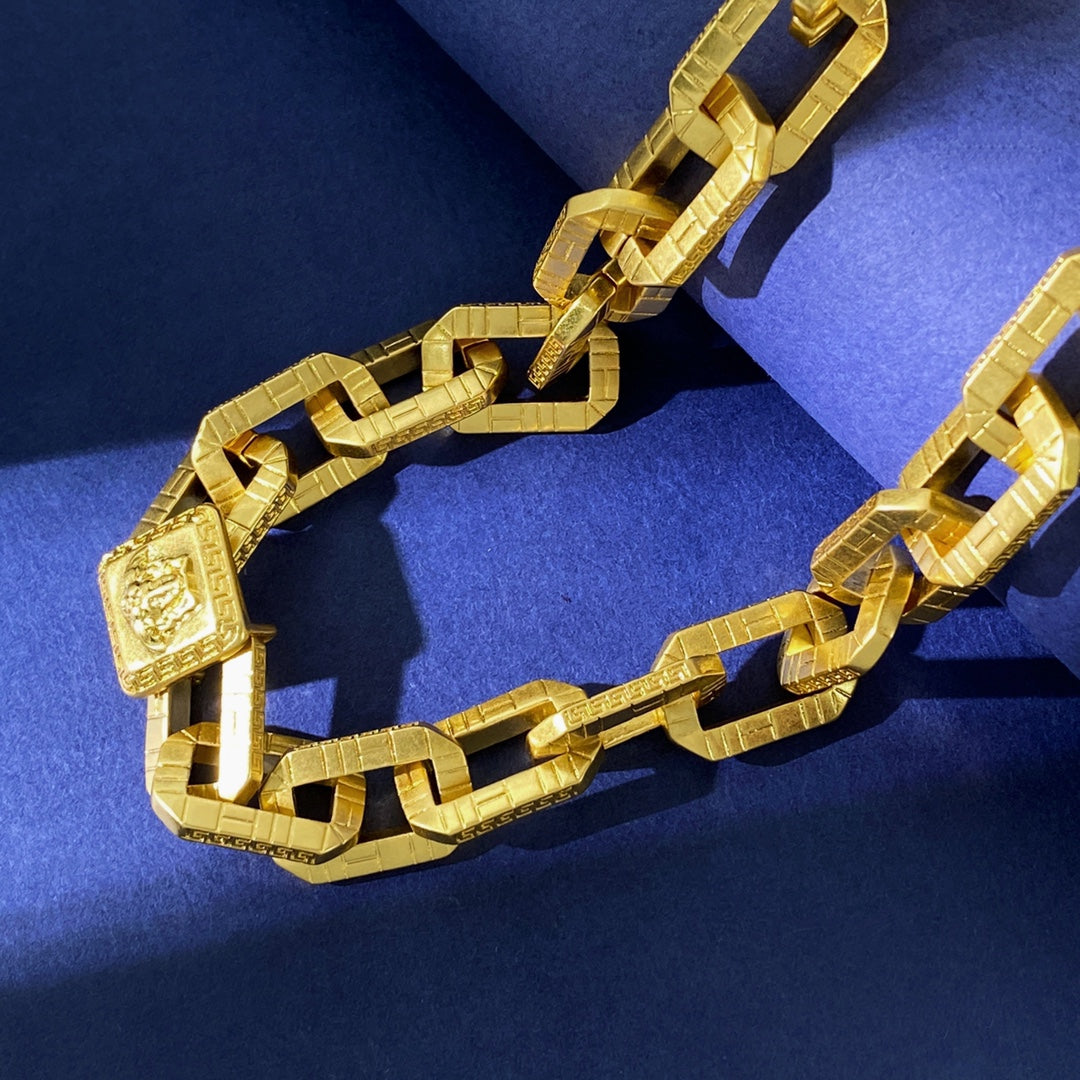 LuxluxHouse Best Quality Accessories Versace