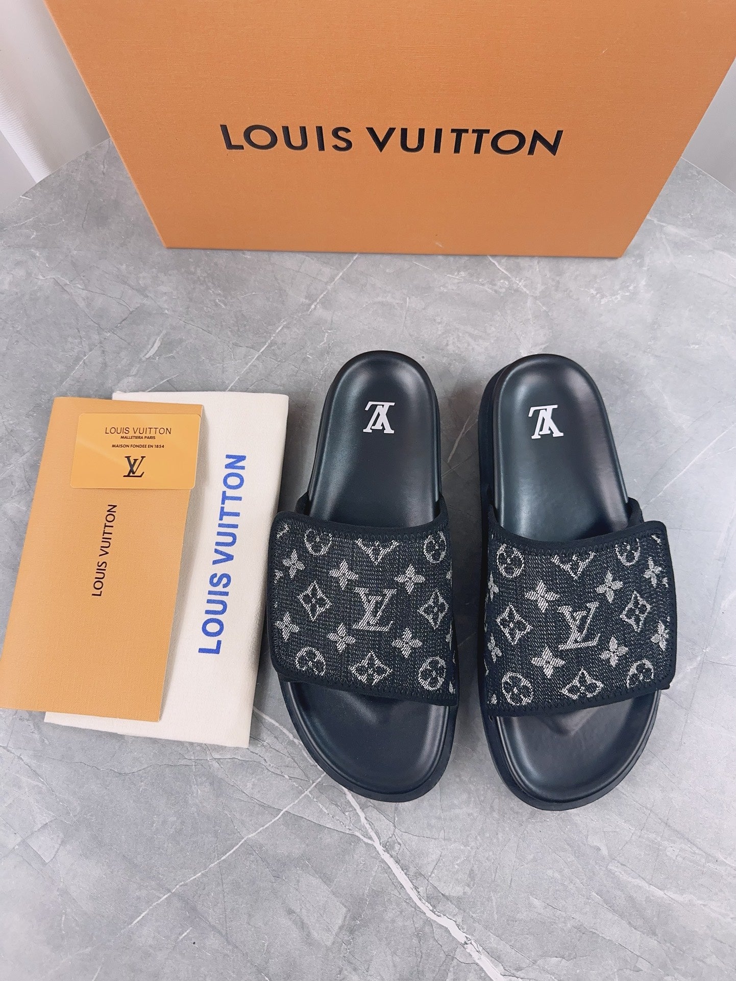 LuxluxHouse Best Quality Sandals Louis Vuitton