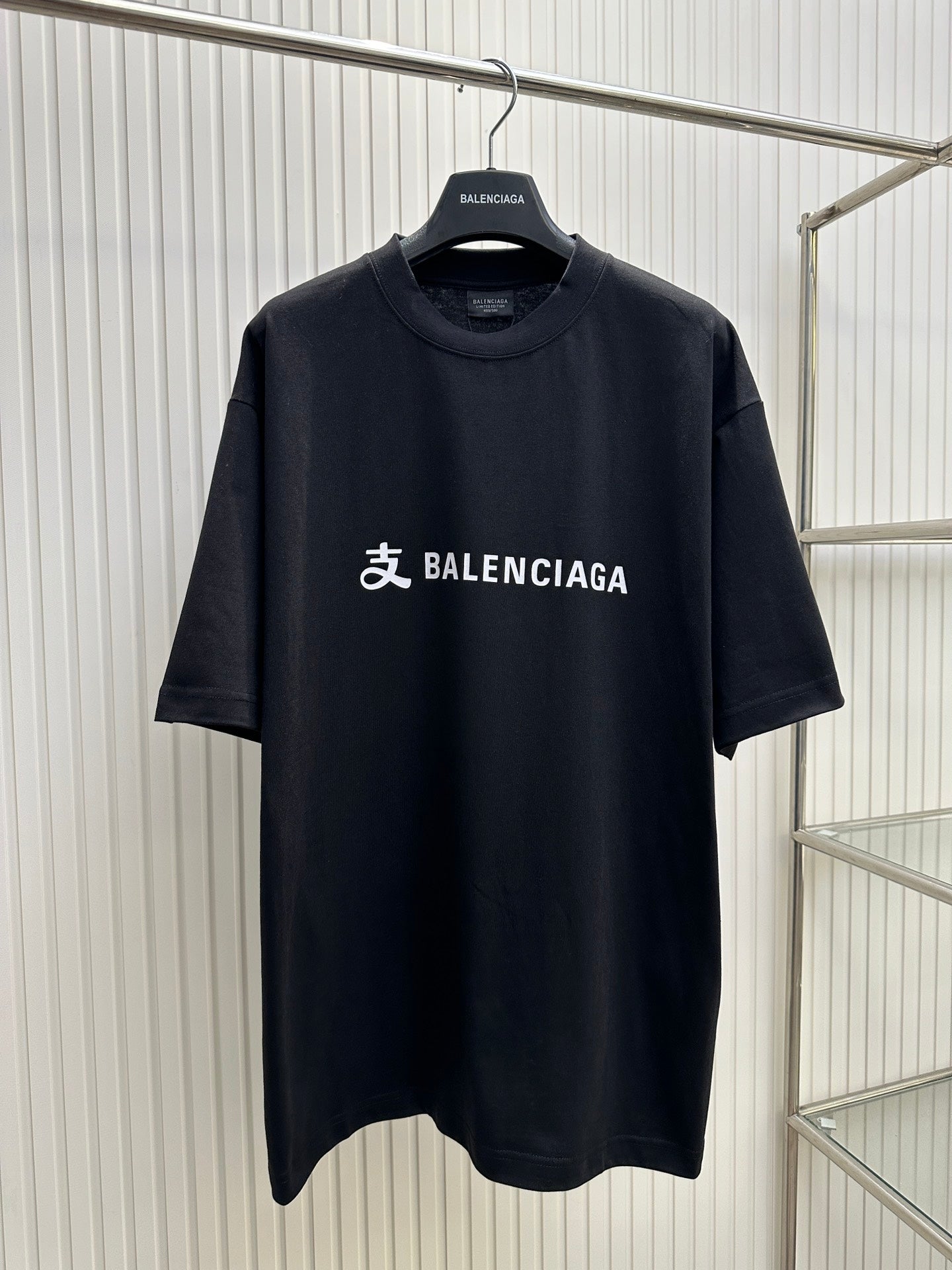 LuxluxHouse Balenciaga T-shirt NO.2