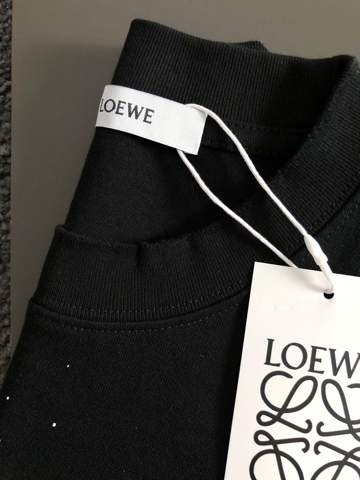 LuxluxHouse Best Quality Clothes T-shirt Loewe