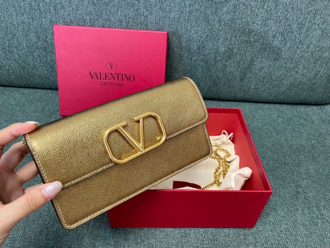 LuxluxHouse Best Quality Bags Valentino Women