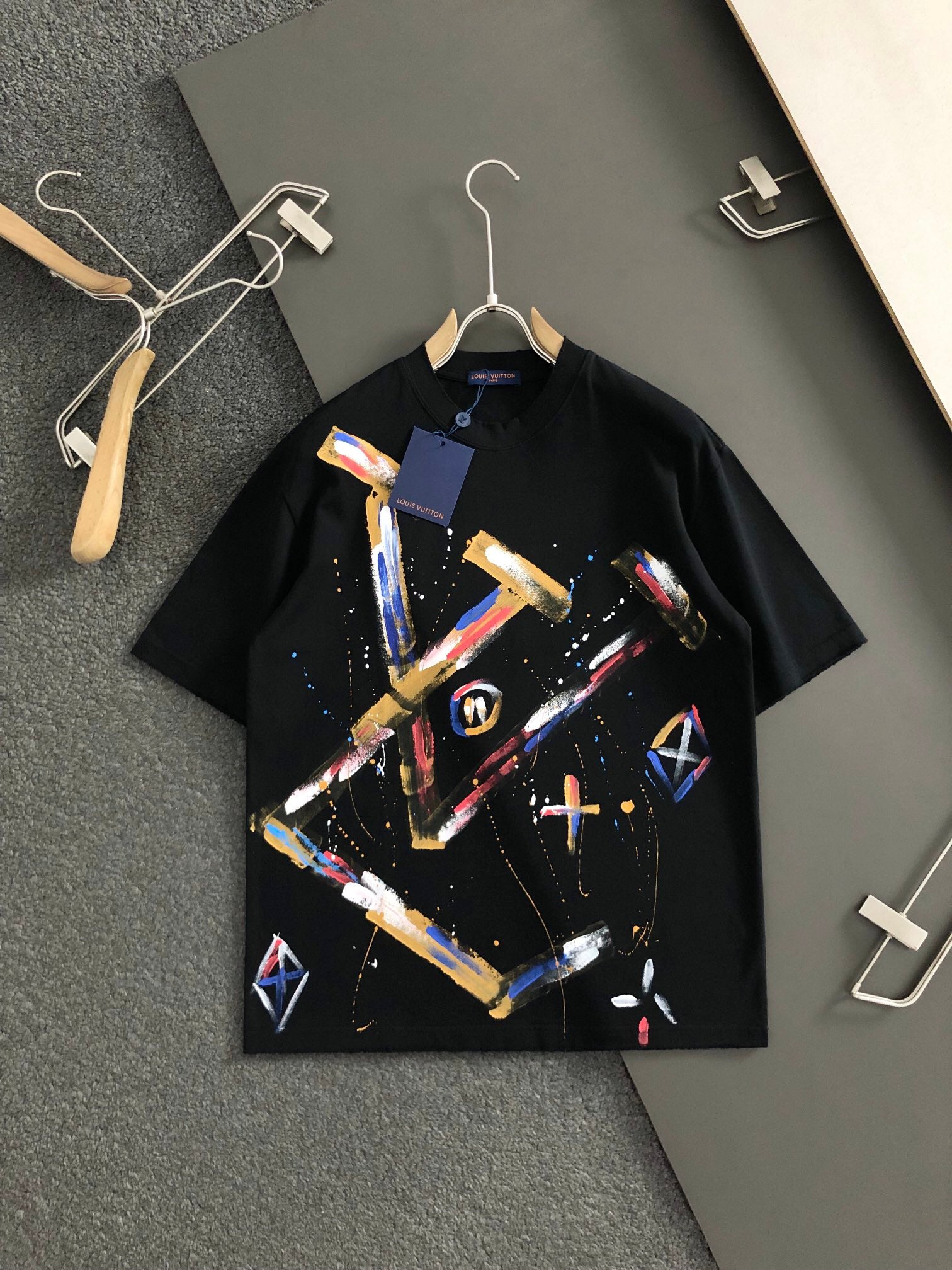 LuxluxHouse Best Quality Clothes T-shirt Louis Vuitton