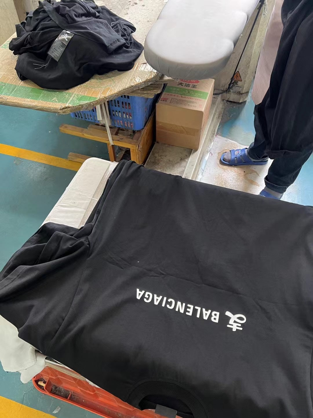 LuxluxHouse Best Quality Clothes Balenciaga T-shirt