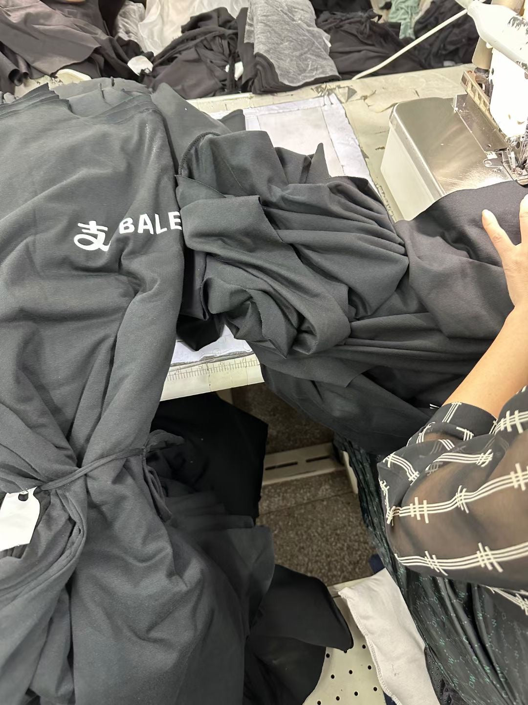 LuxluxHouse Best Quality Clothes Balenciaga T-shirt