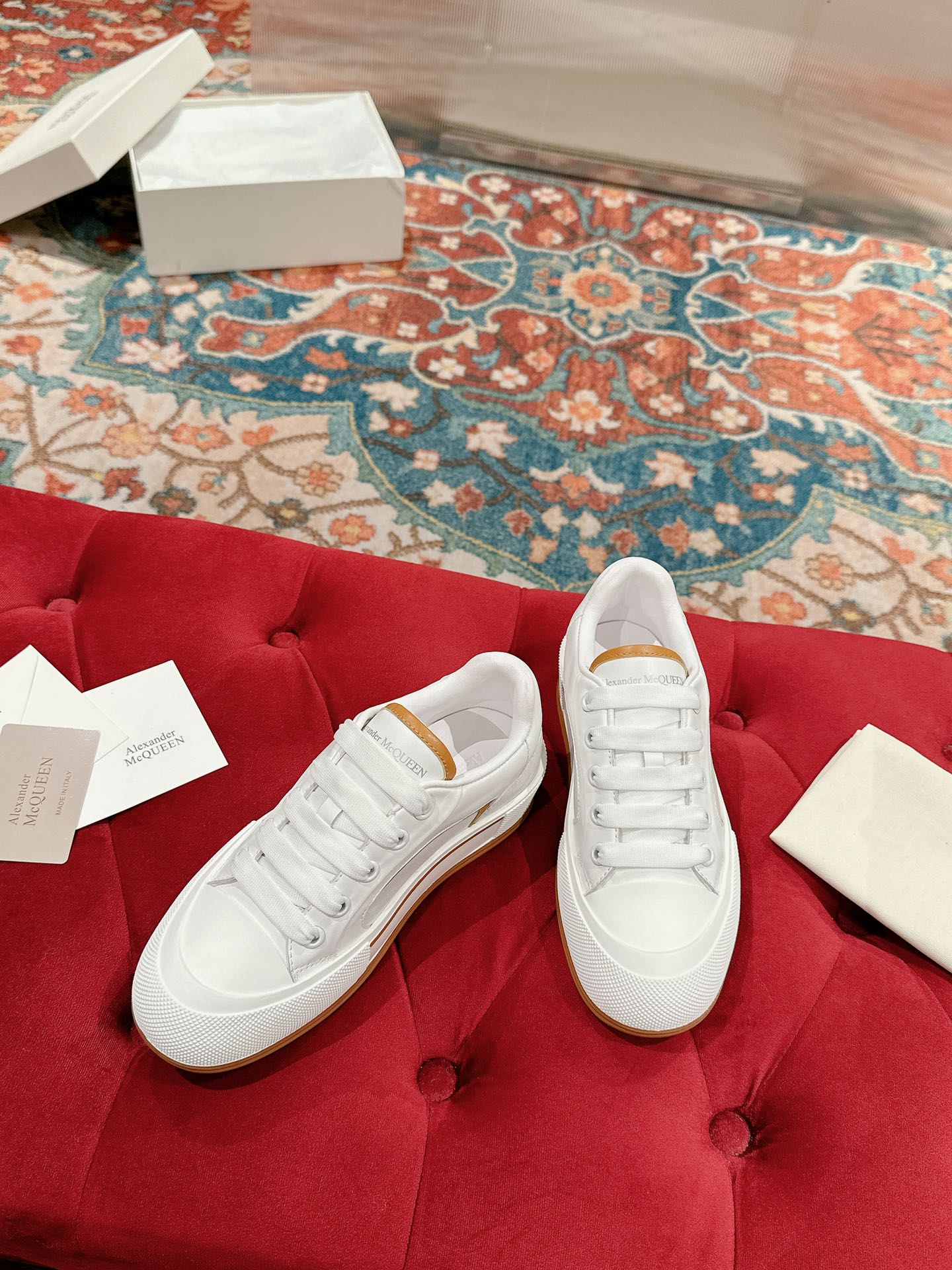 LuxluxHouse Best Quality Shoes Alexander McQueen