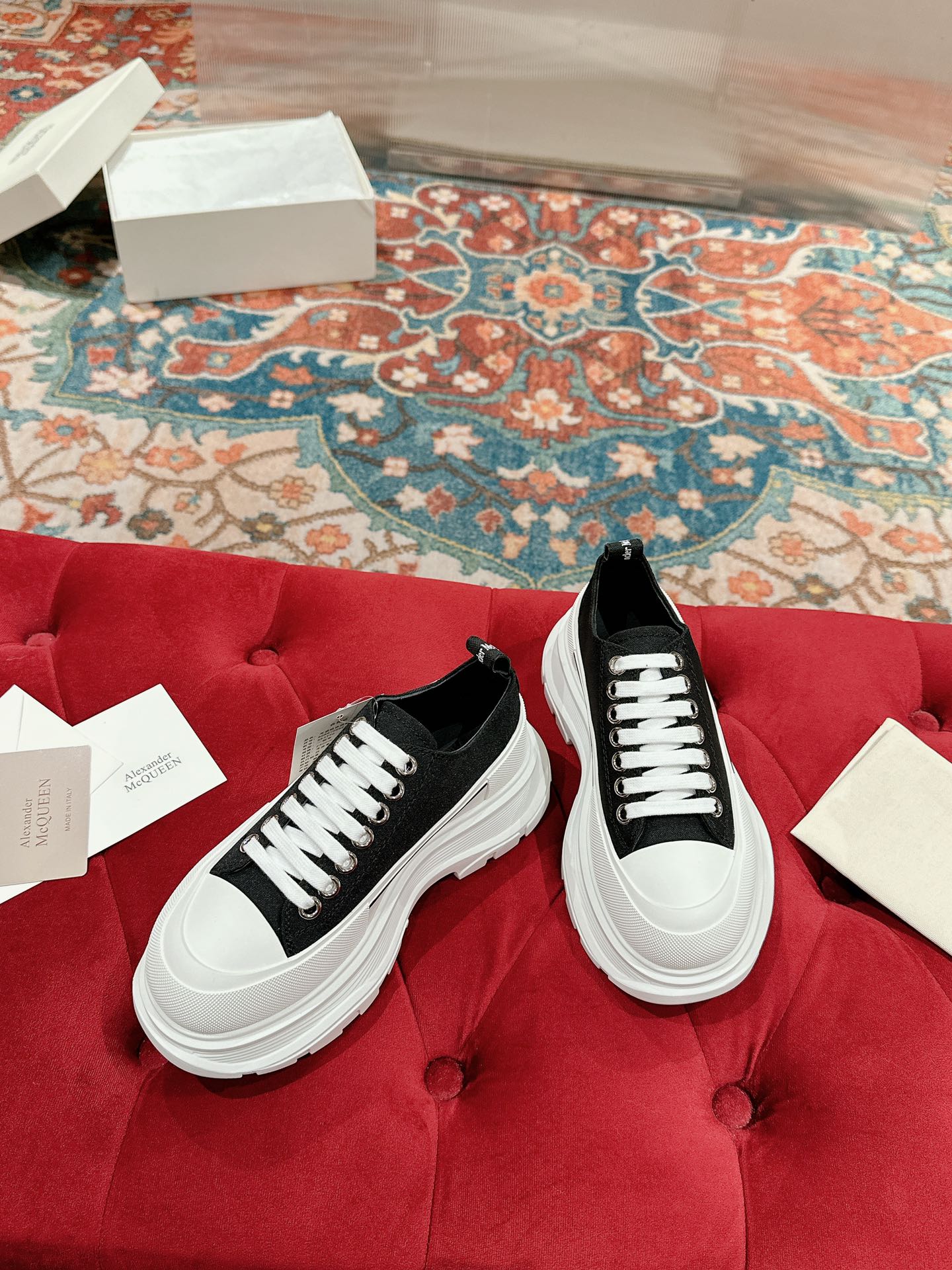 LuxluxHouse Best Quality Shoes Alexander McQueen