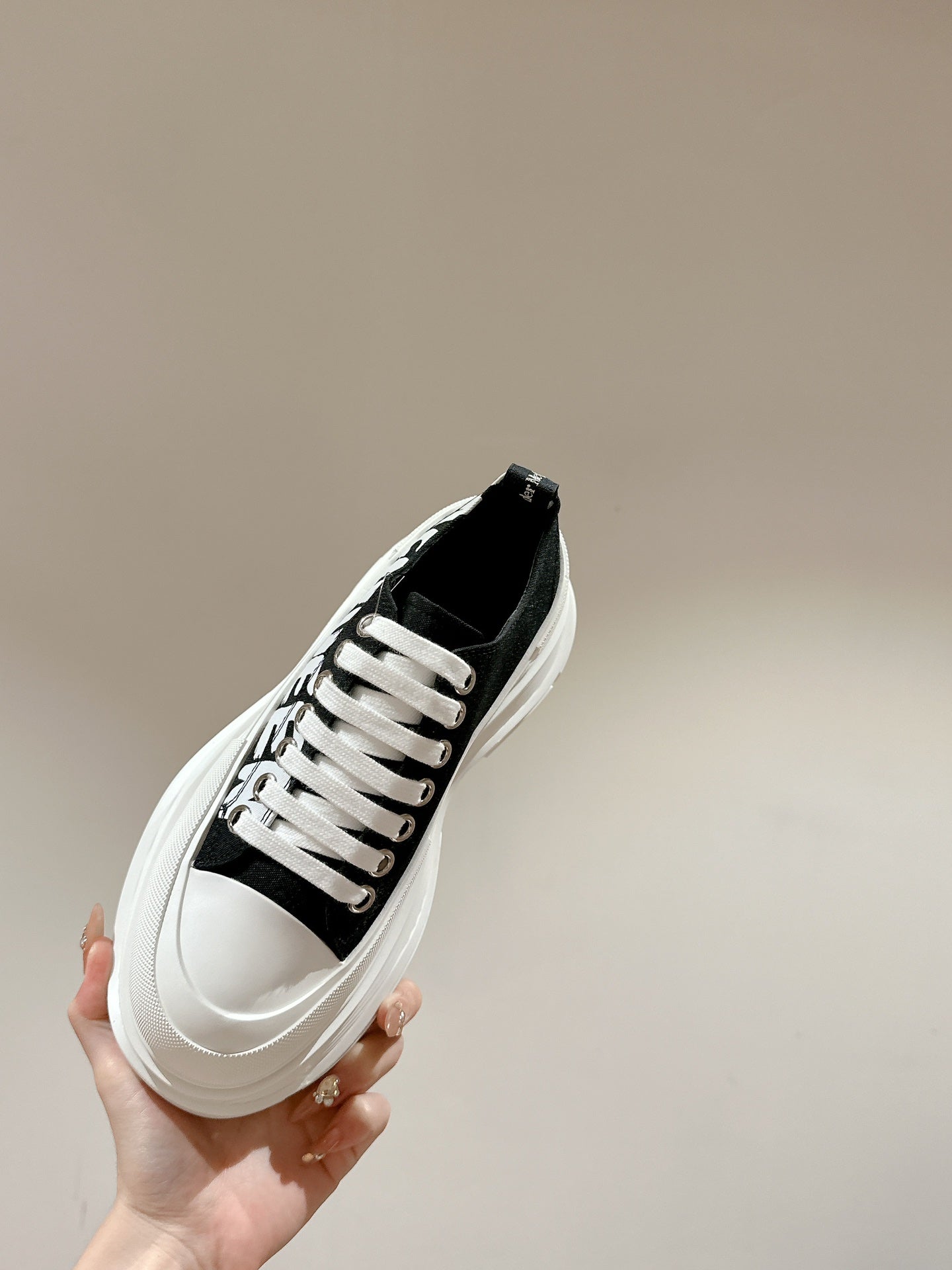 LuxluxHouse Best Quality Shoes Alexander McQueen