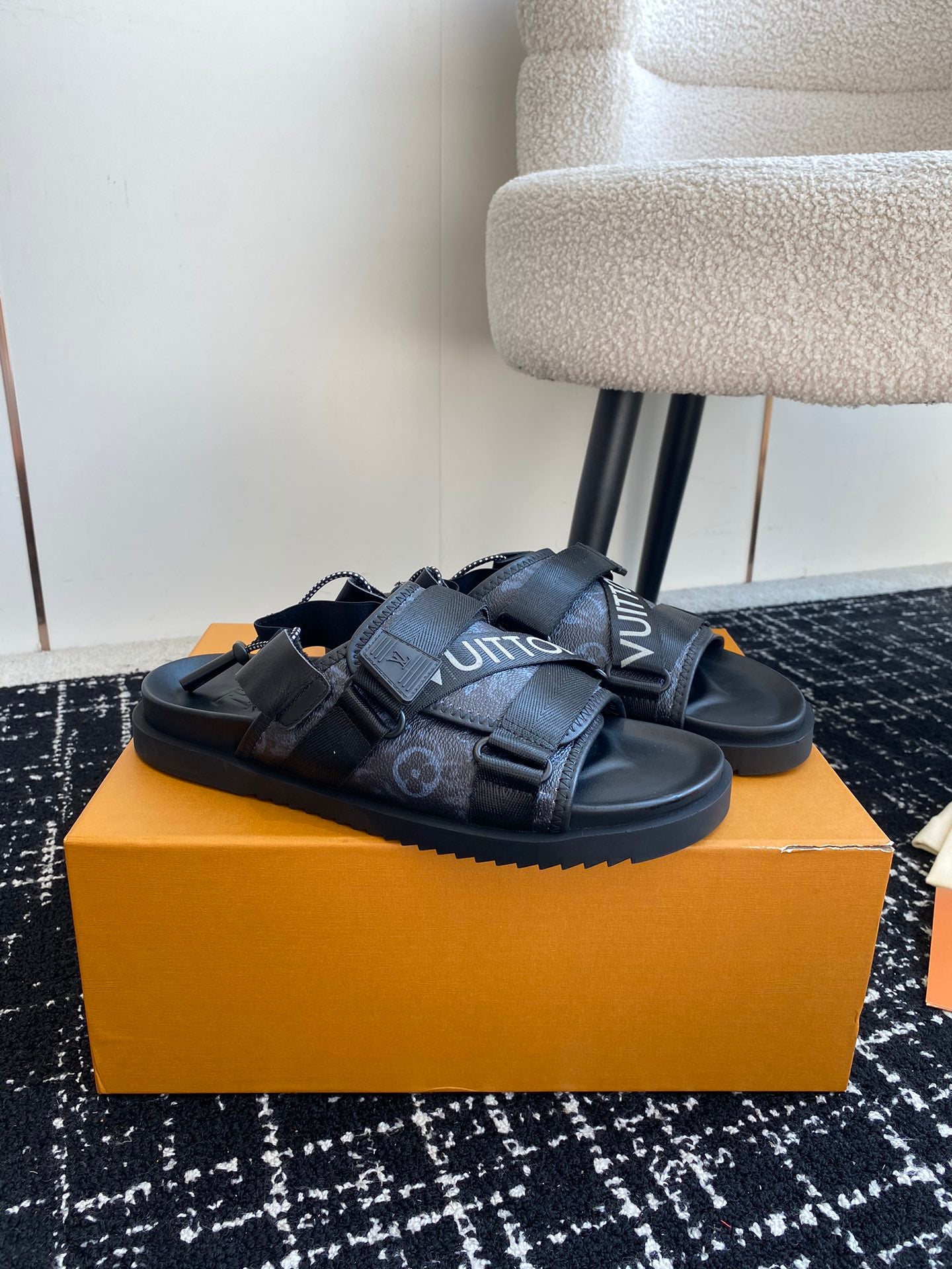 LuxluxHouse Best Quality Sandals Louis Vuitton