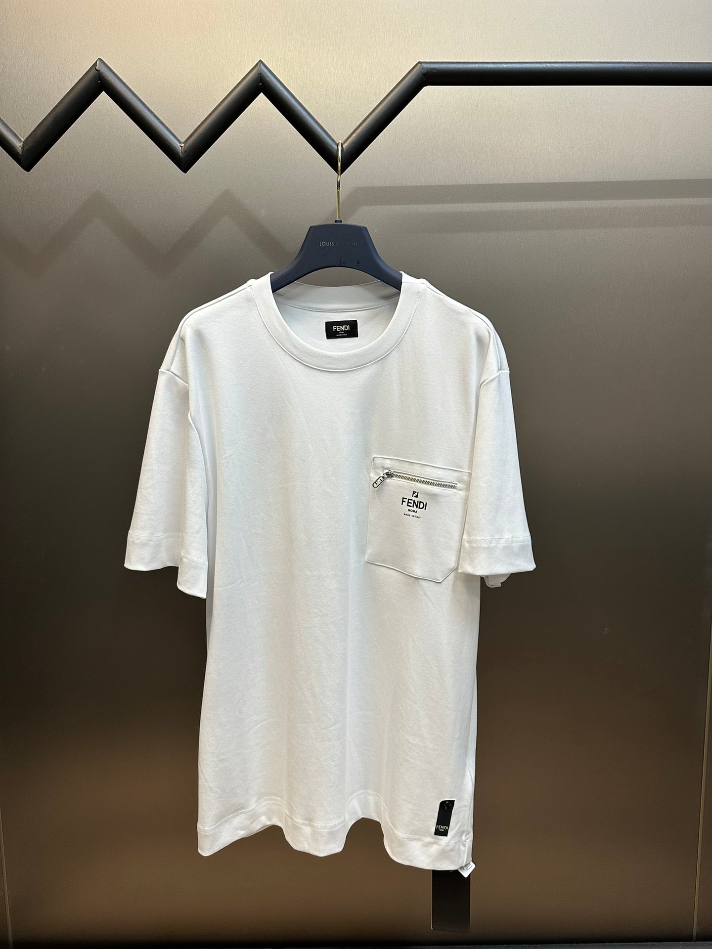 LuxluxHouse Fendi T-shirt NO.1