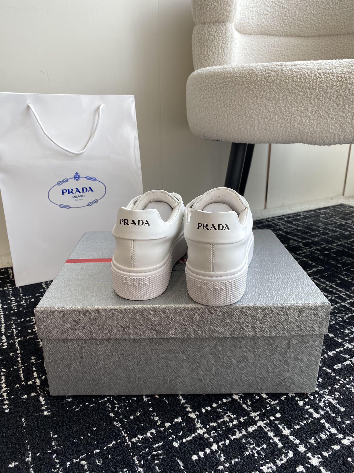 LuxluxHouse Best Quality Shoes Prada