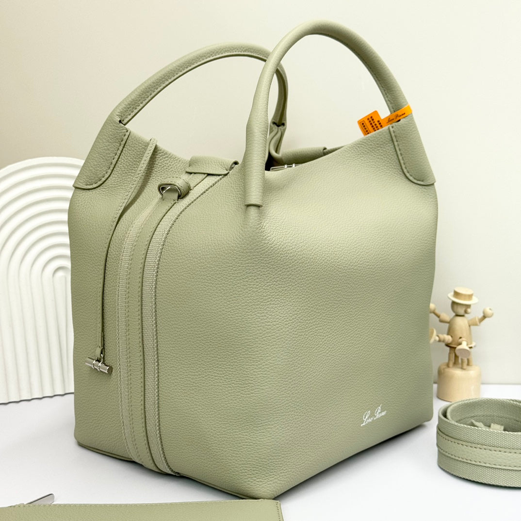 LuxluxHouse Best Quality Bags Loro Piana Women