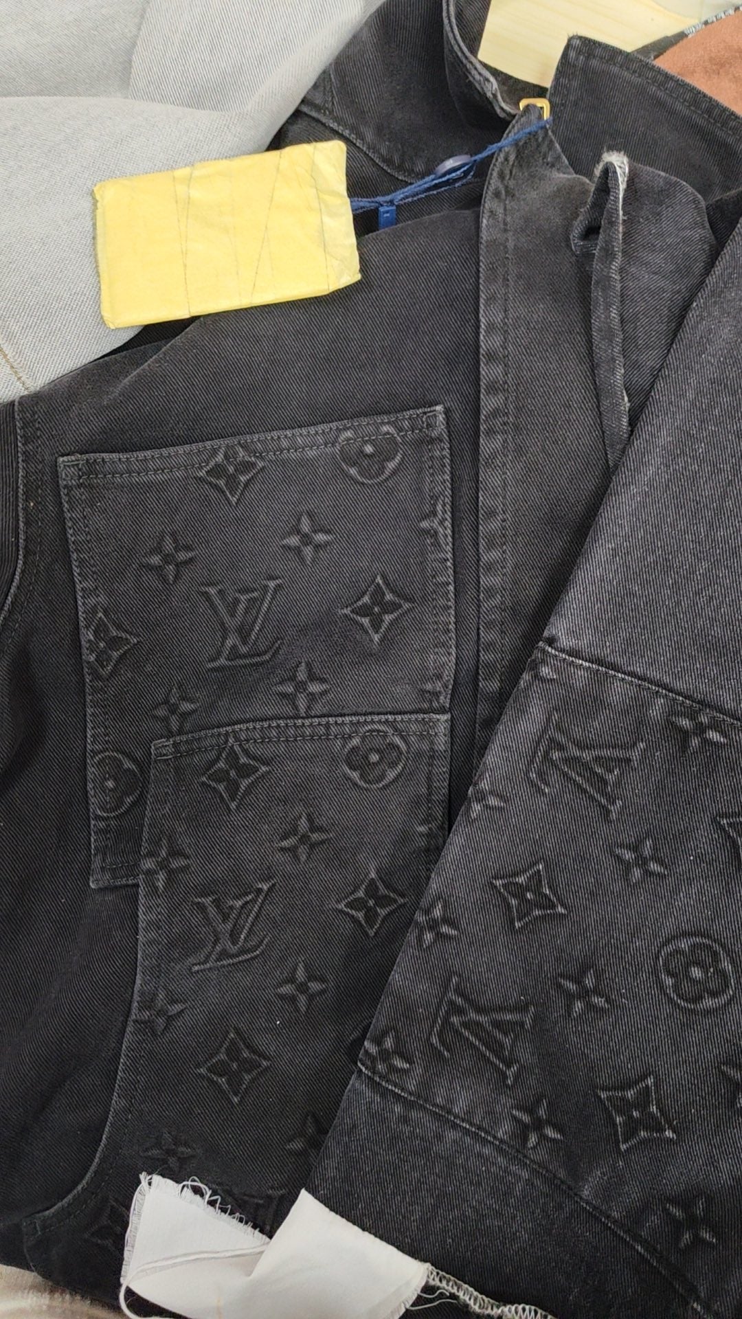 LuxluxHouse Best Quality Clothes Pants Louis Vuitton