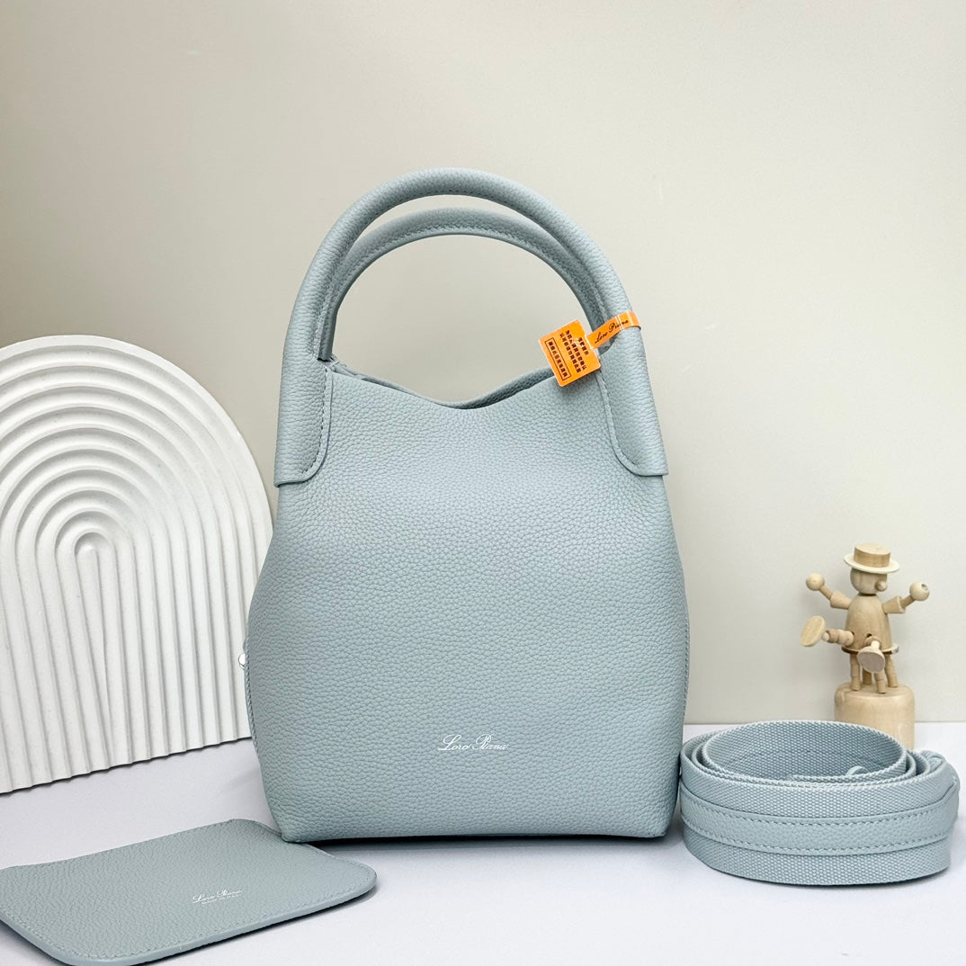 LuxluxHouse Best Quality Bags Loro Piana Women
