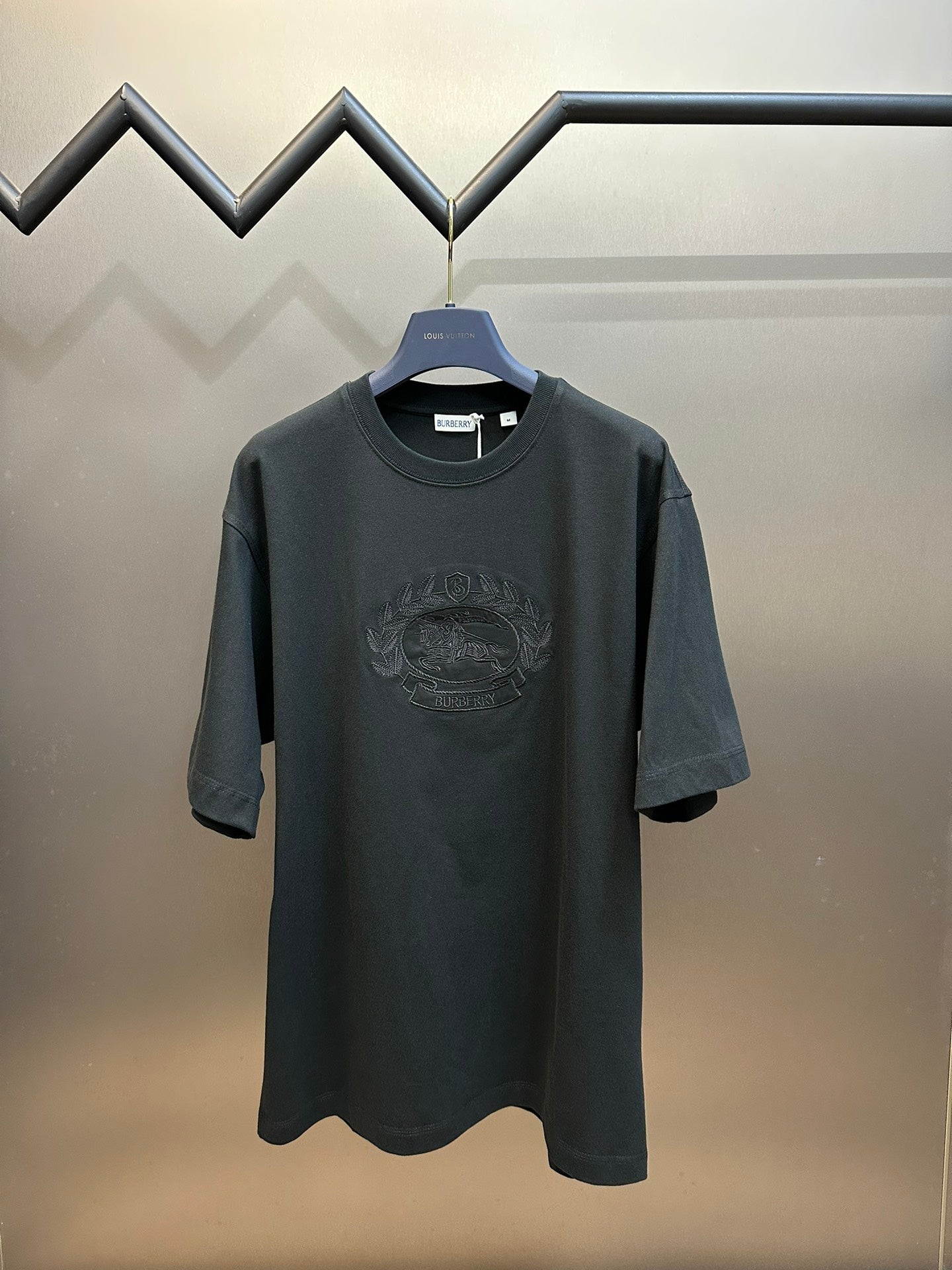 LuxluxHouse Burberry T-shirt NO.1