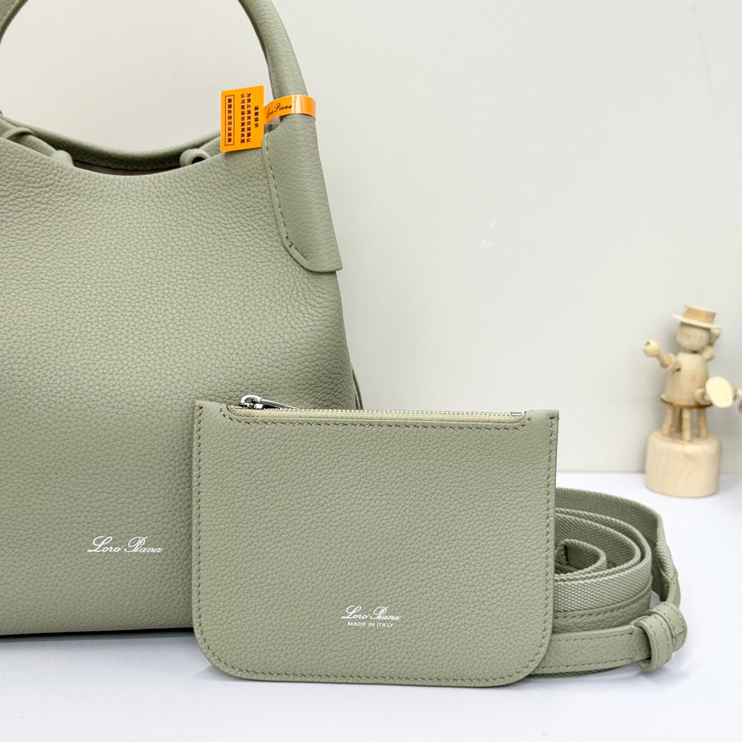 LuxluxHouse Best Quality Bags Loro Piana Women