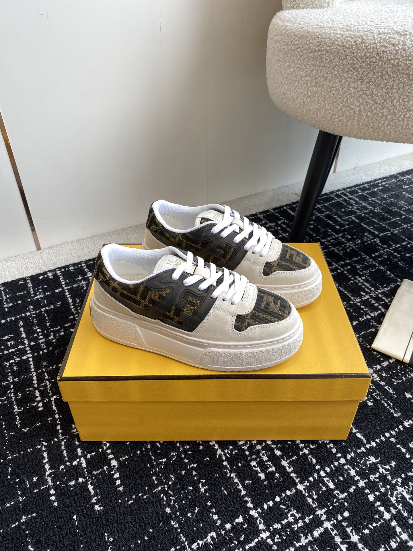 LuxluxHouse Best Quality Shoes Fendi