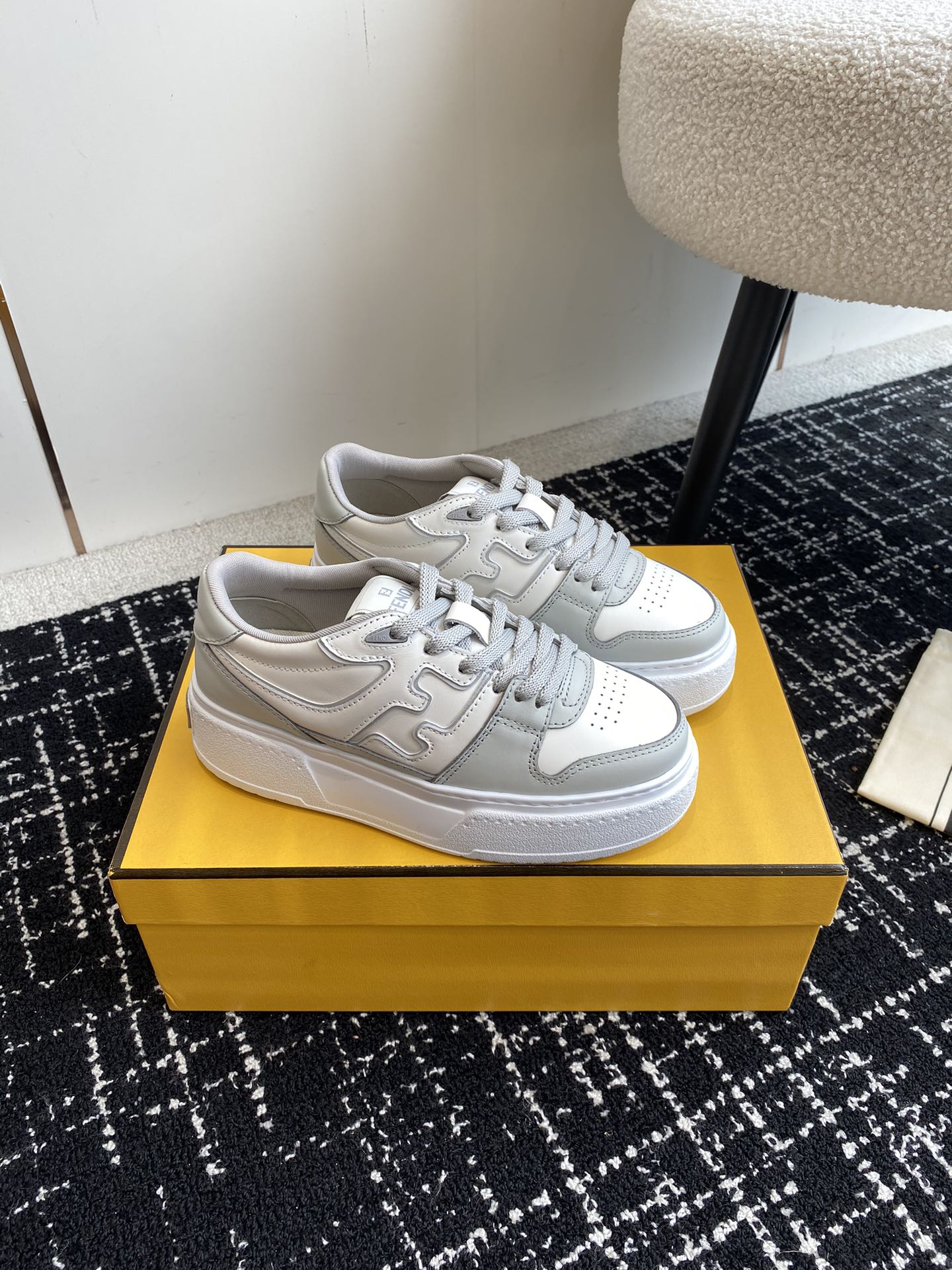 LuxluxHouse Best Quality Shoes Fendi