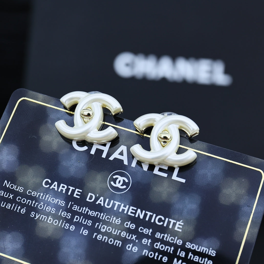LuxluxHouse Best Quality Accessories Chanel Earrings