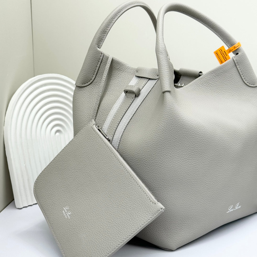LuxluxHouse Best Quality Bags Loro Piana Women