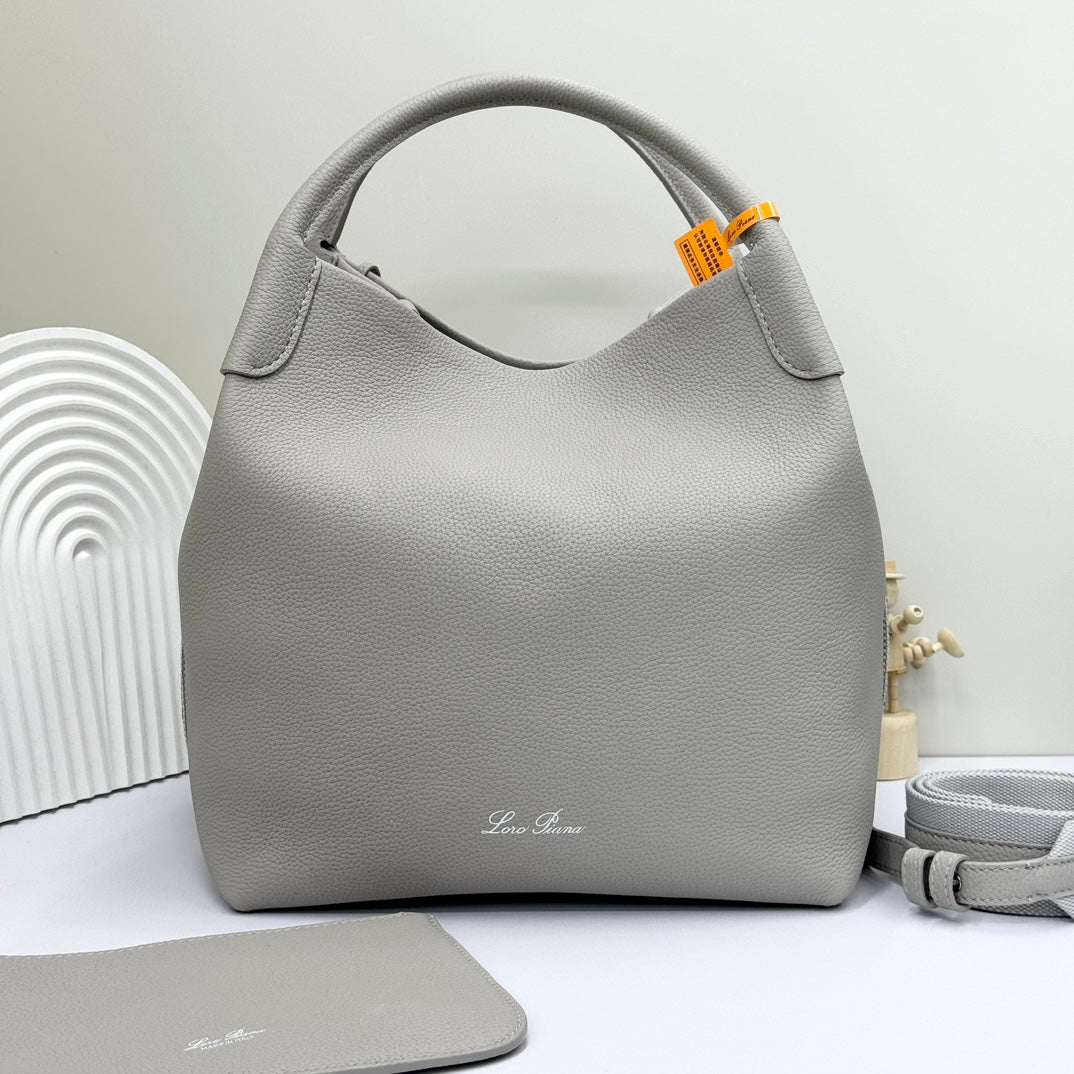 LuxluxHouse Best Quality Bags Loro Piana Women
