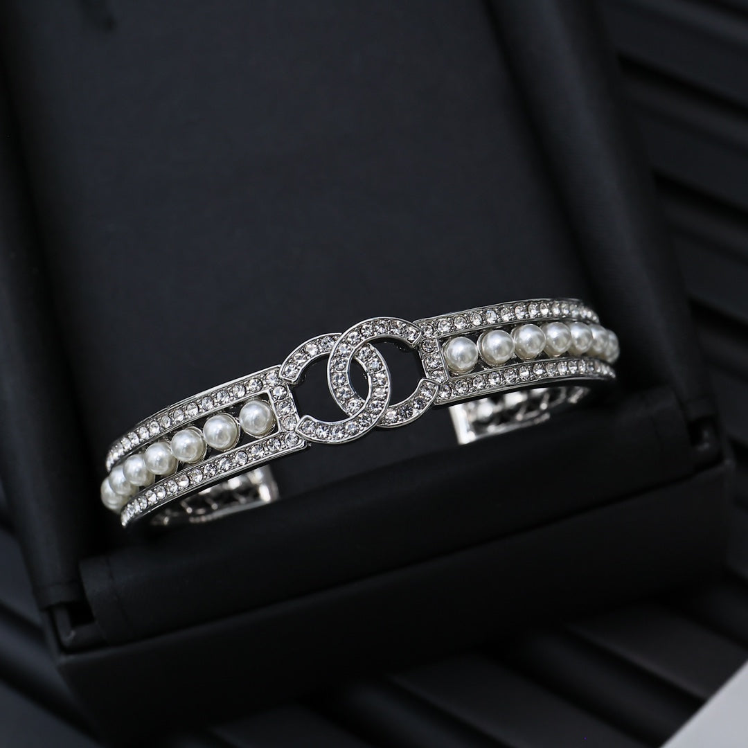 LuxluxHouse Best Quality Accessories Bracelet Bracelet Earrings Chanel Earrings