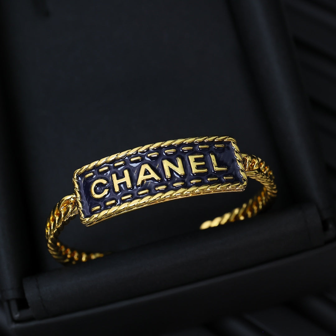 LuxluxHouse Best Quality Accessories Bracelet Bracelet Earrings Chanel Earrings